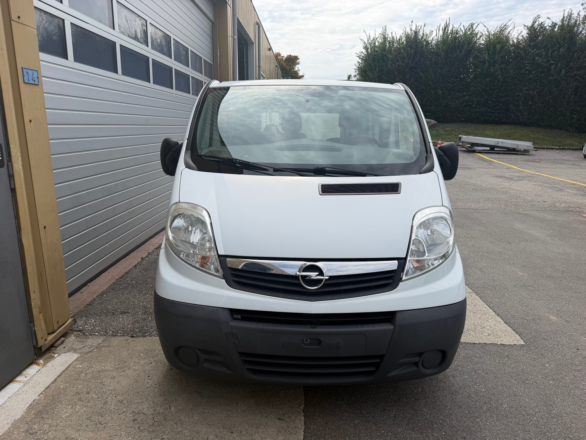 OPEL Vivaro 2.0 CDTI 2.9t L1H1-image-1