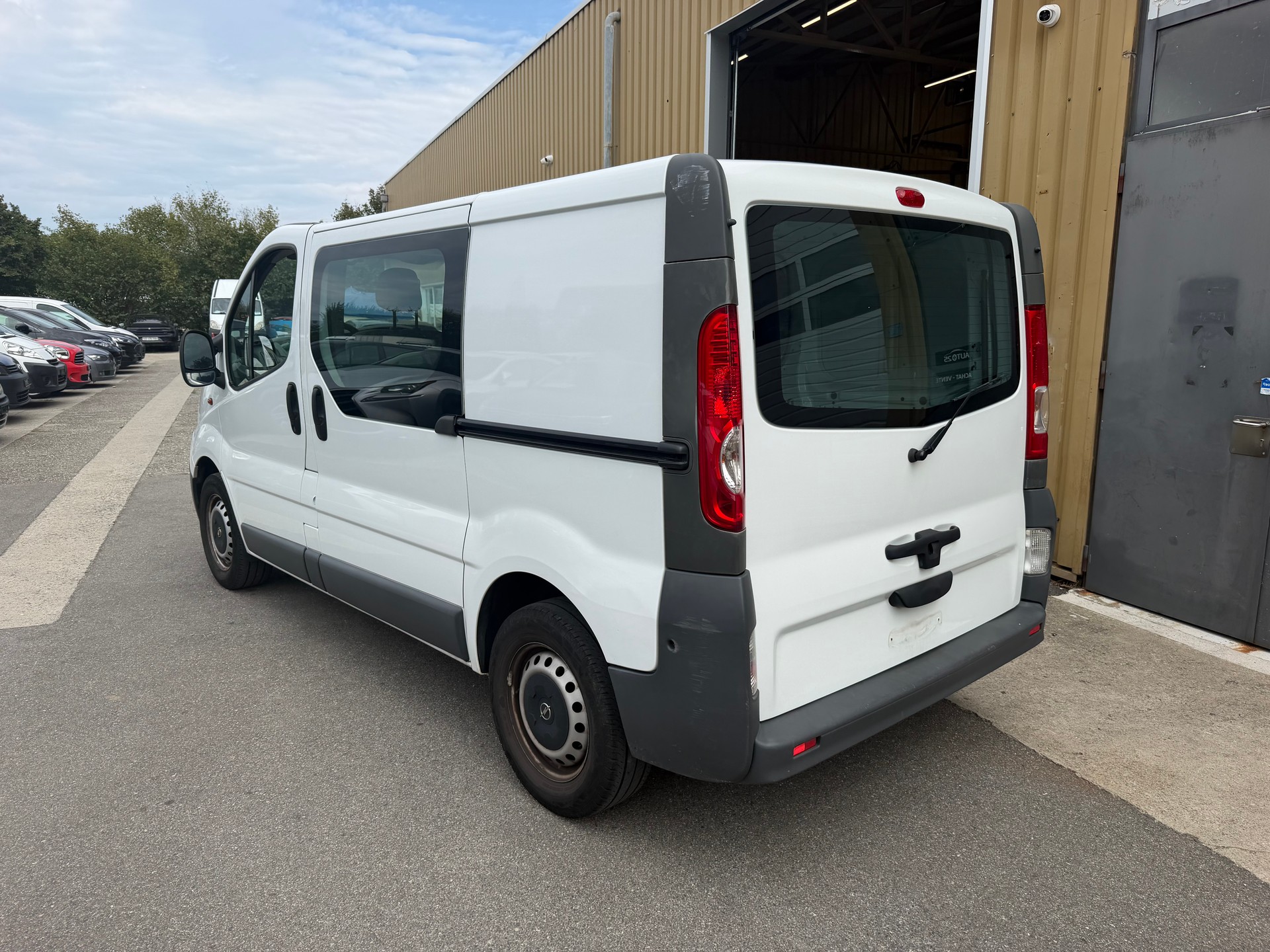 OPEL Vivaro 2.0 CDTI 2.9t L1H1-image-7