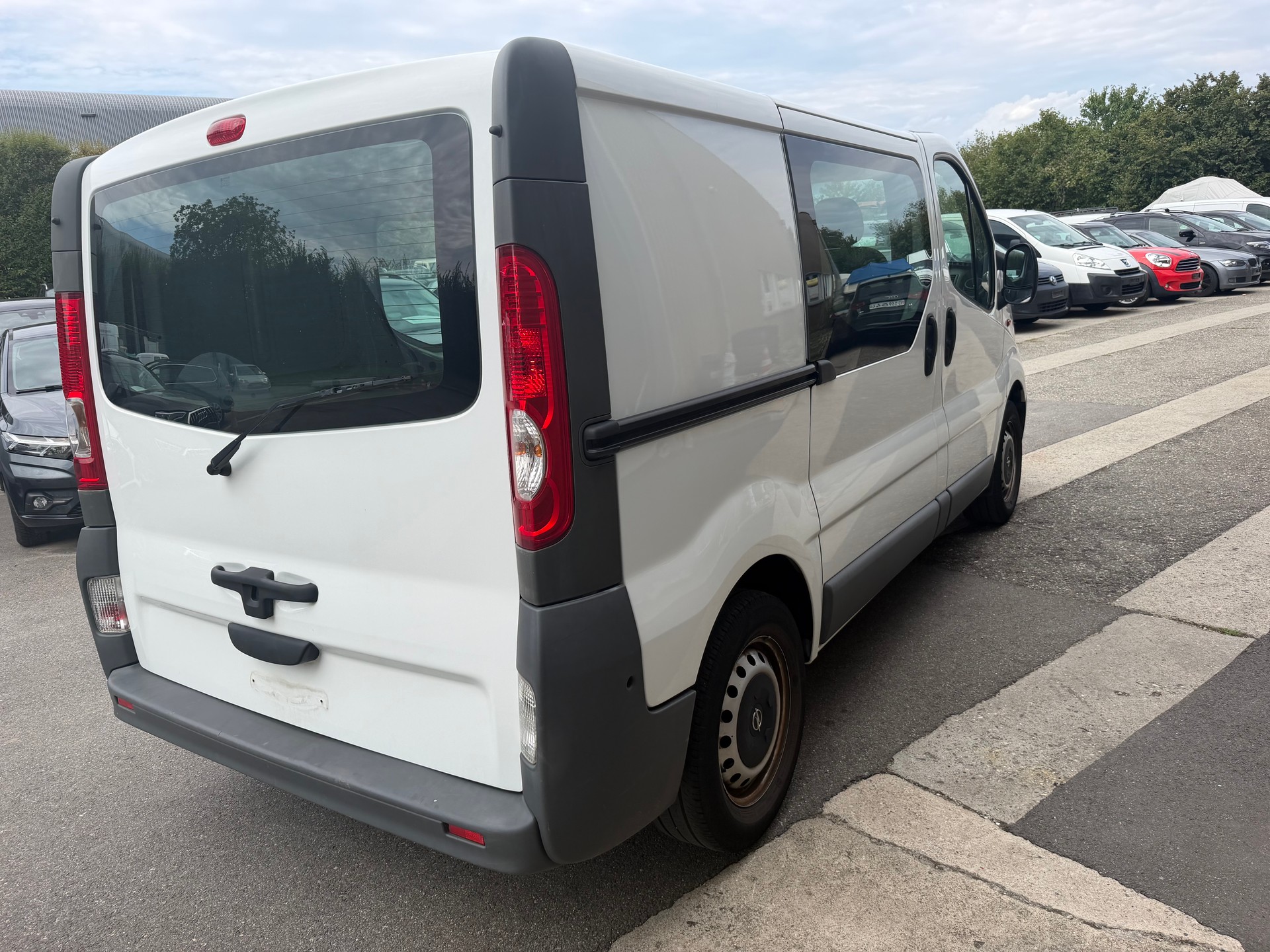 OPEL Vivaro 2.0 CDTI 2.9t L1H1-image-8