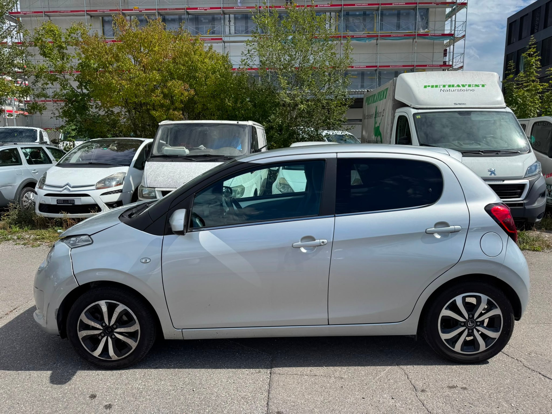 CITROEN C1 1.2 VTi Shine Edition-image-10