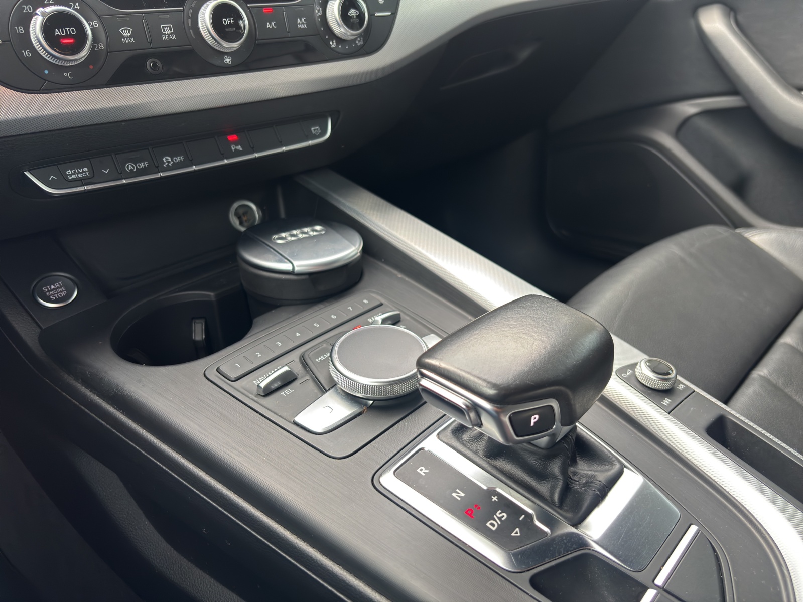 AUDI A4 Avant 3.0 TDI Sport quattro tiptronic-image-7