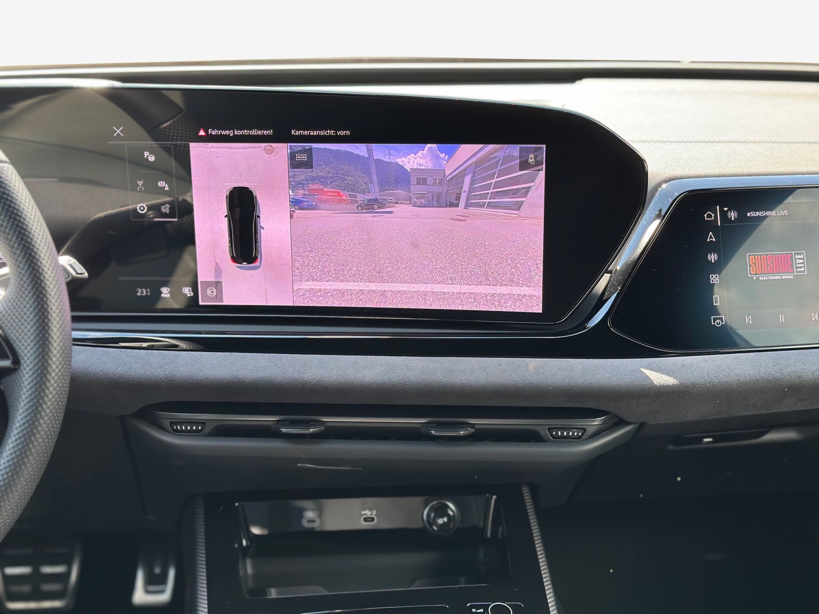 AUDI A5 Avant TDI quattro 150 kW Attraction S tronic-image-10