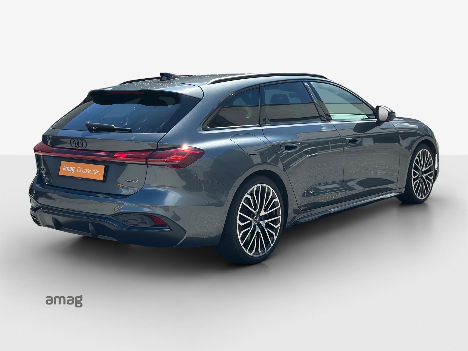 AUDI A5 Avant TDI quattro 150 kW Attraction S tronic-image-4