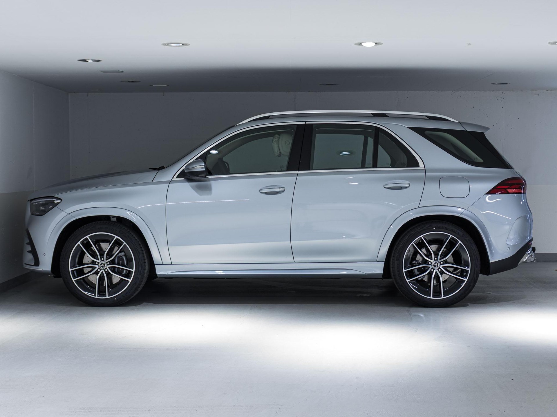 MERCEDES-BENZ GLE 400 e 4MATIC "EQ Star"-image-4