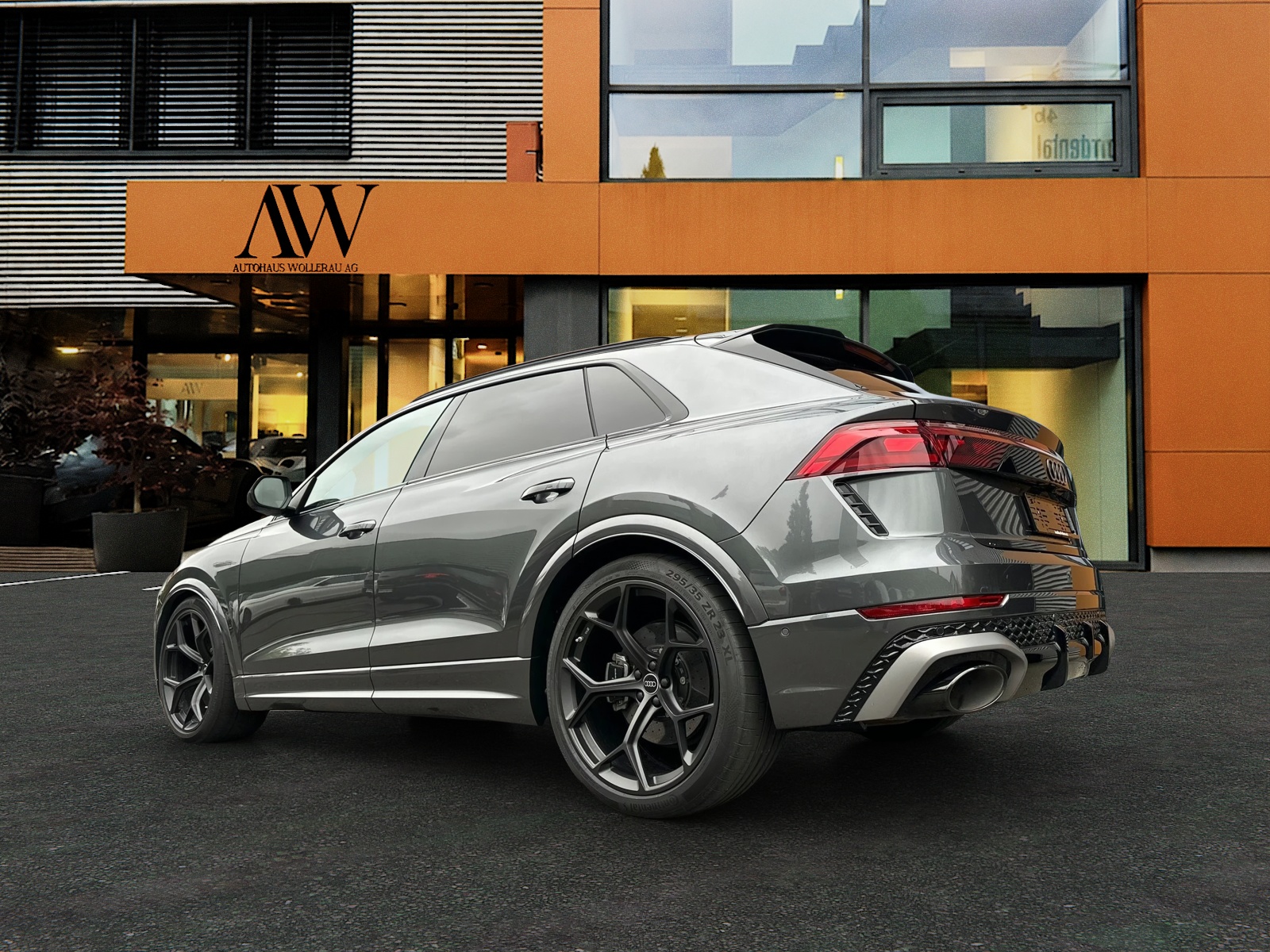 AUDI RS Q8 4.0 V8 TFSI Quattro T-Tronic / Keramik Bremsen-showroom-element-3