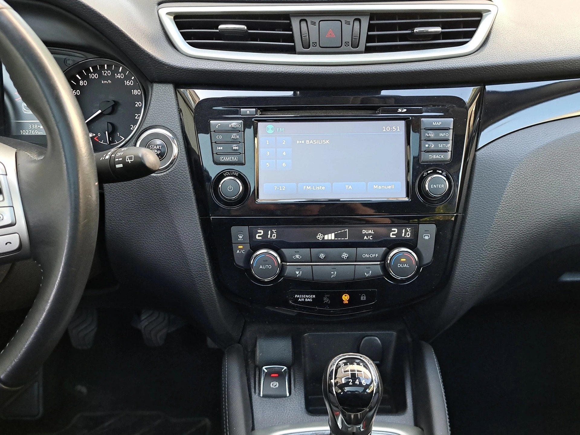 NISSAN Qashqai 1.6 DIG-T acenta-image-9