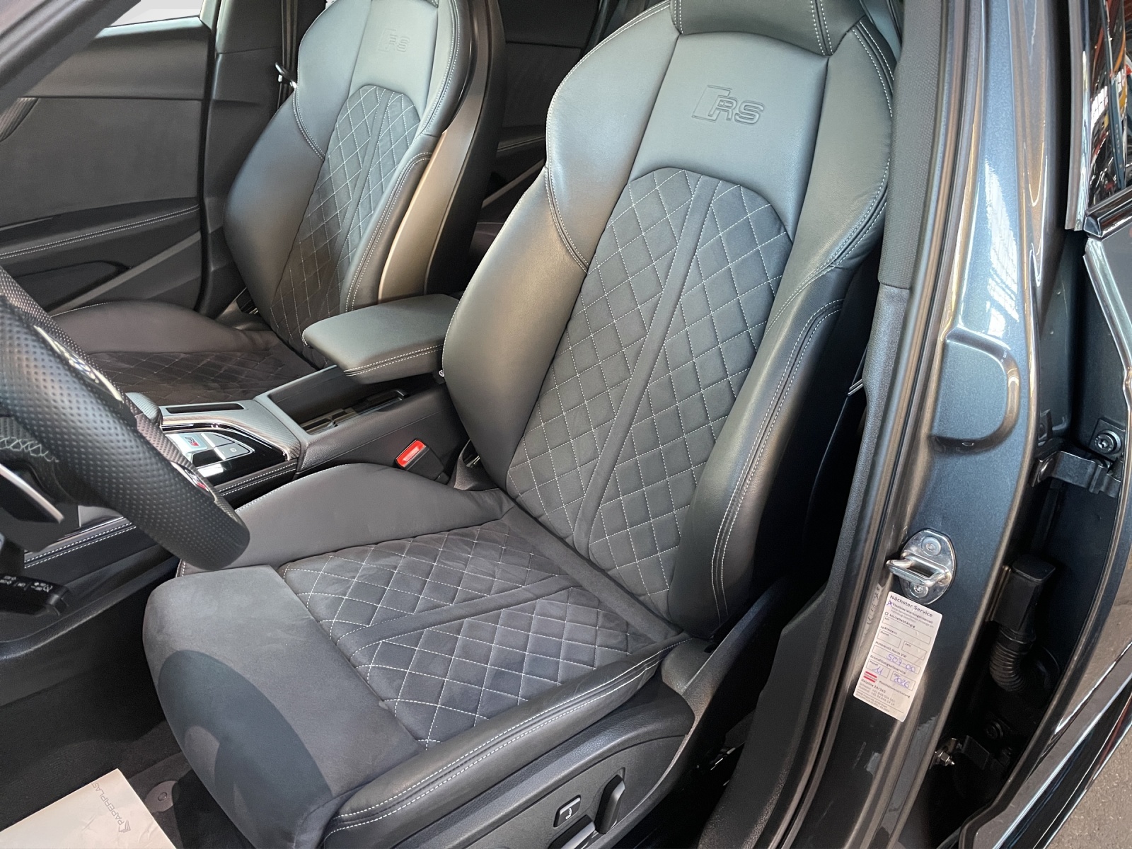 AUDI RS4 Avant 2.9 V6 TFSI quattro T-Tronic-image-10