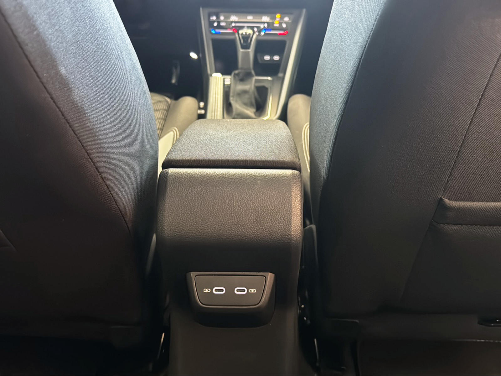VW Polo 1.0 TSI R-Line DSG-image-16