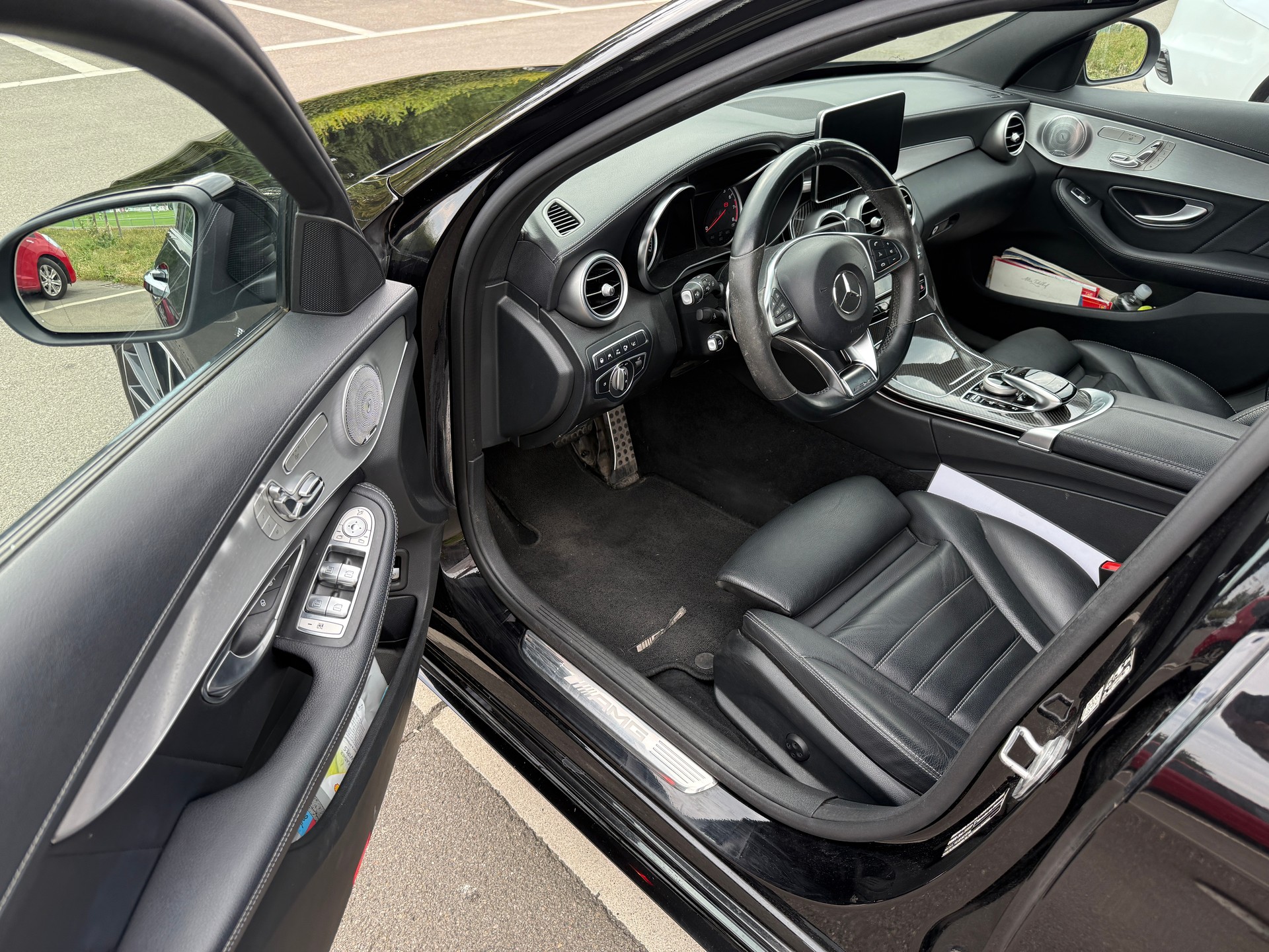 MERCEDES-BENZ C 43 AMG 4matic-image-4
