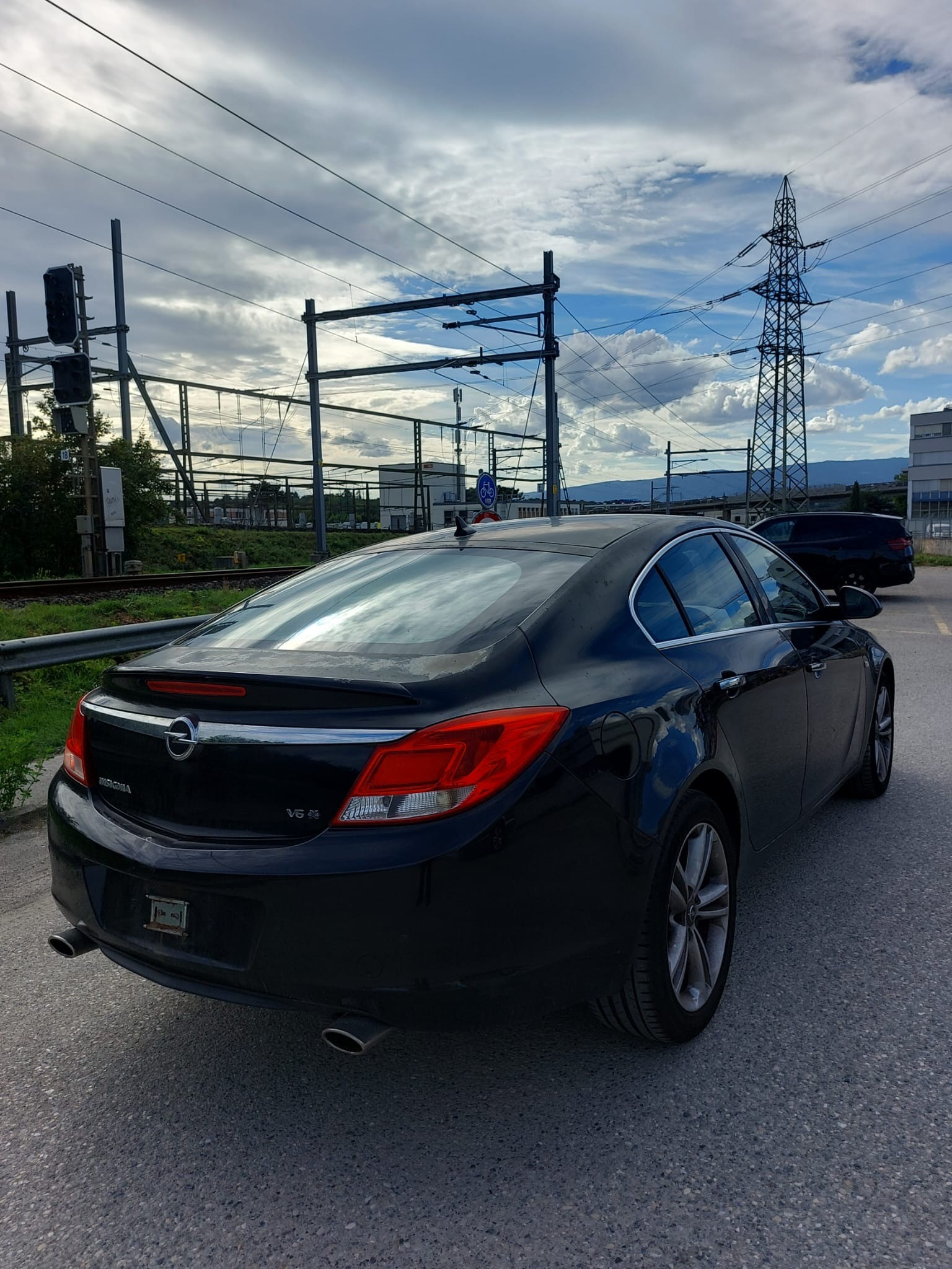OPEL Insignia 2.8 Turbo Cosmo 4WD Automatic-image-3
