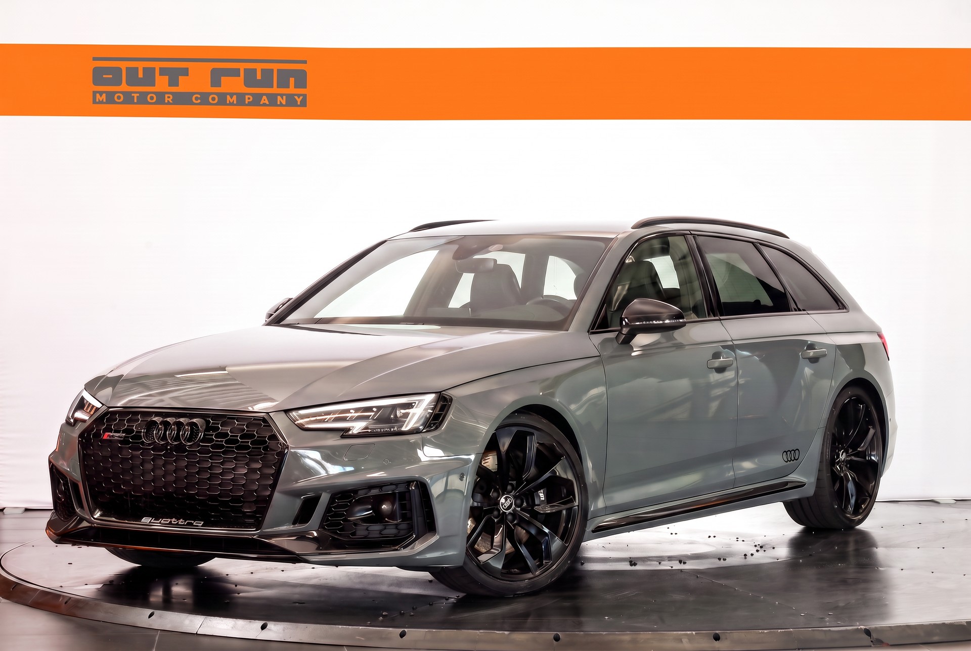 AUDI RS4 Avant 2.9 TFSI quattro NIMBUS GRAU * ACC * B&O * Pack Dynamic-image-0