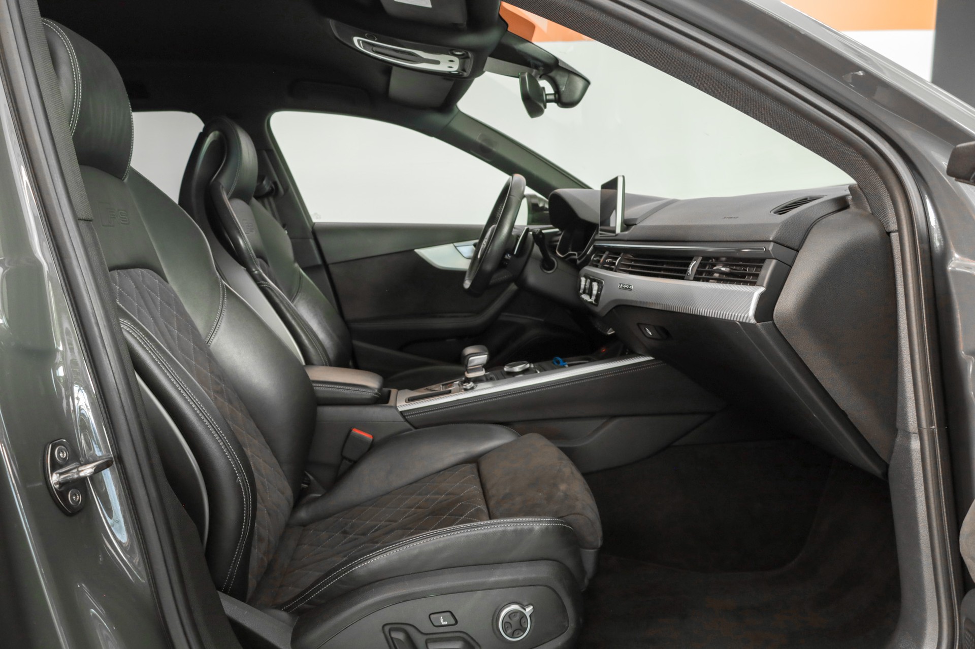 AUDI RS4 Avant 2.9 TFSI quattro NIMBUS GRAU * ACC * B&O * Pack Dynamic-image-7