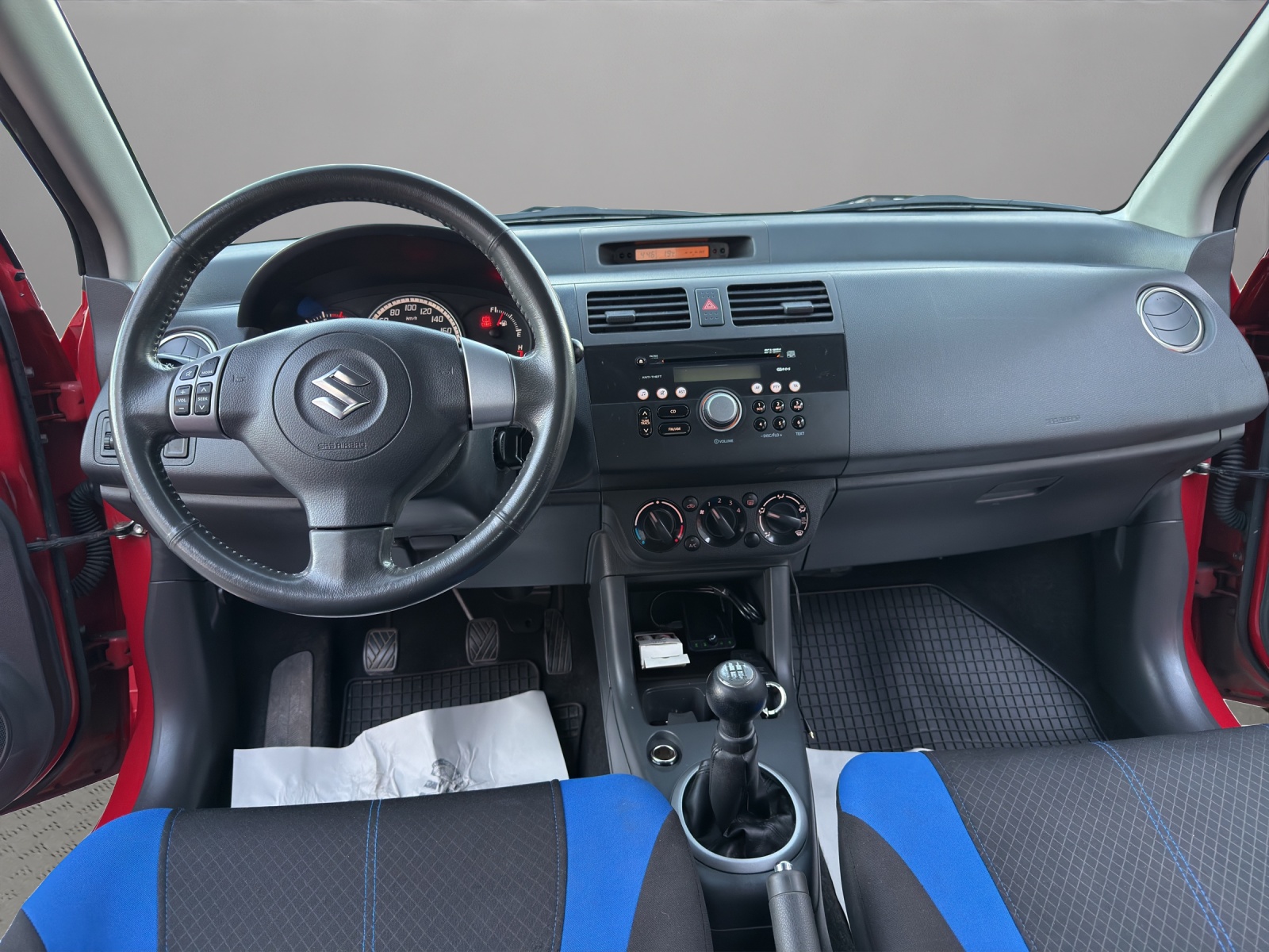 SUZUKI Swift 1.3i 16V GL-image-13