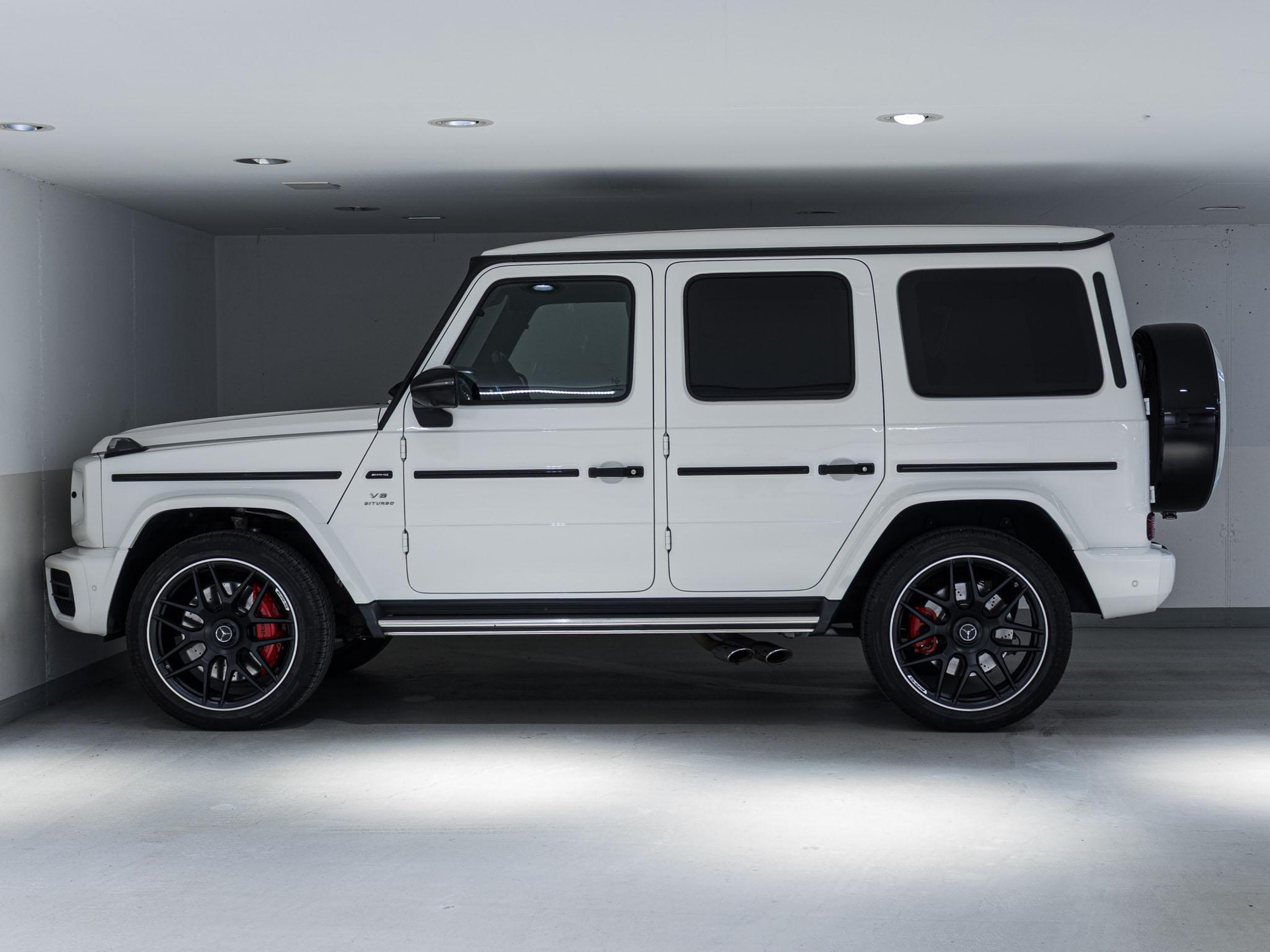 MERCEDES-BENZ G 63 AMG-image-4
