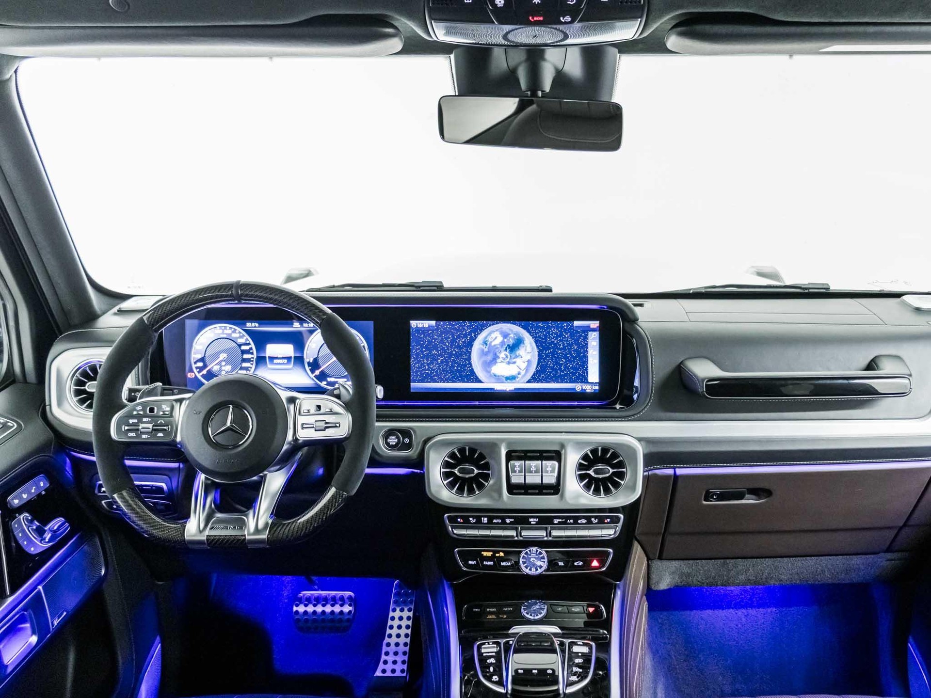 MERCEDES-BENZ G 63 AMG-image-11