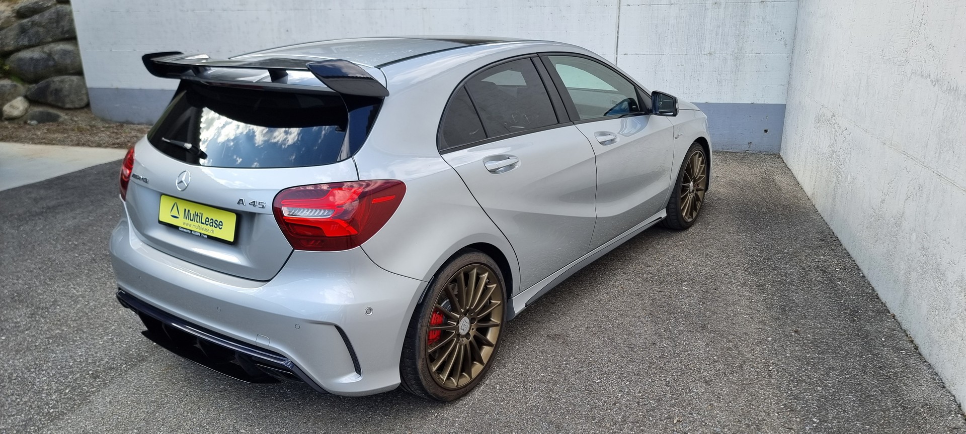 MERCEDES-BENZ A 45 AMG 4Matic-image-5