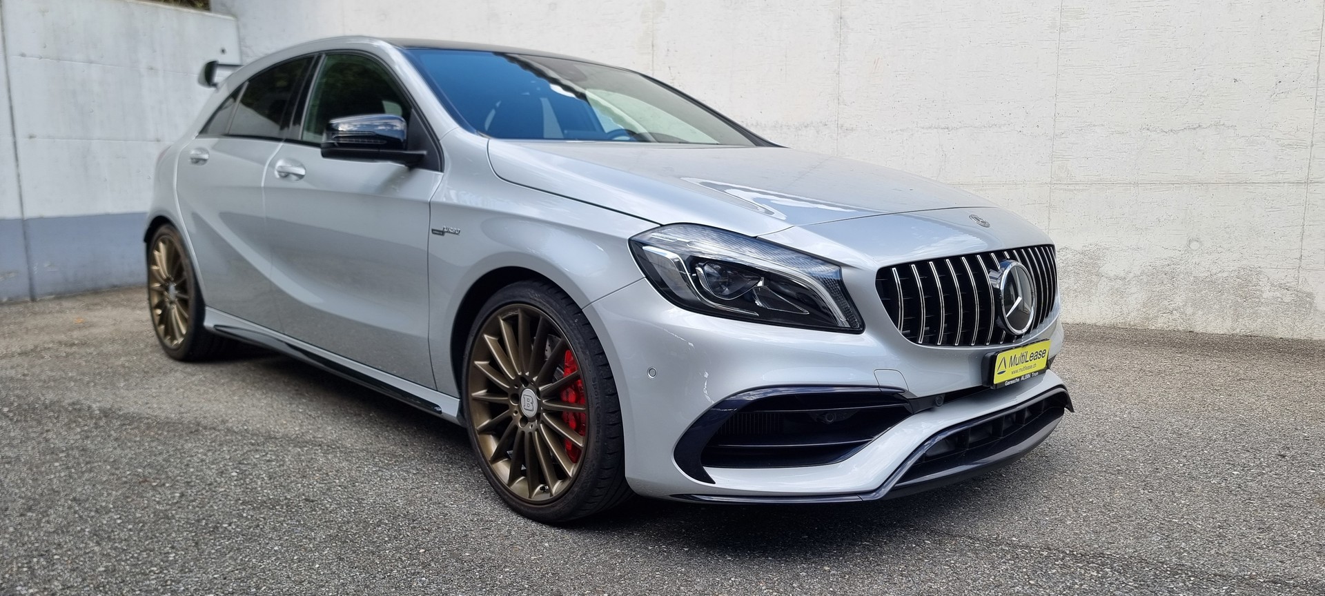 MERCEDES-BENZ A 45 AMG 4Matic-image-0