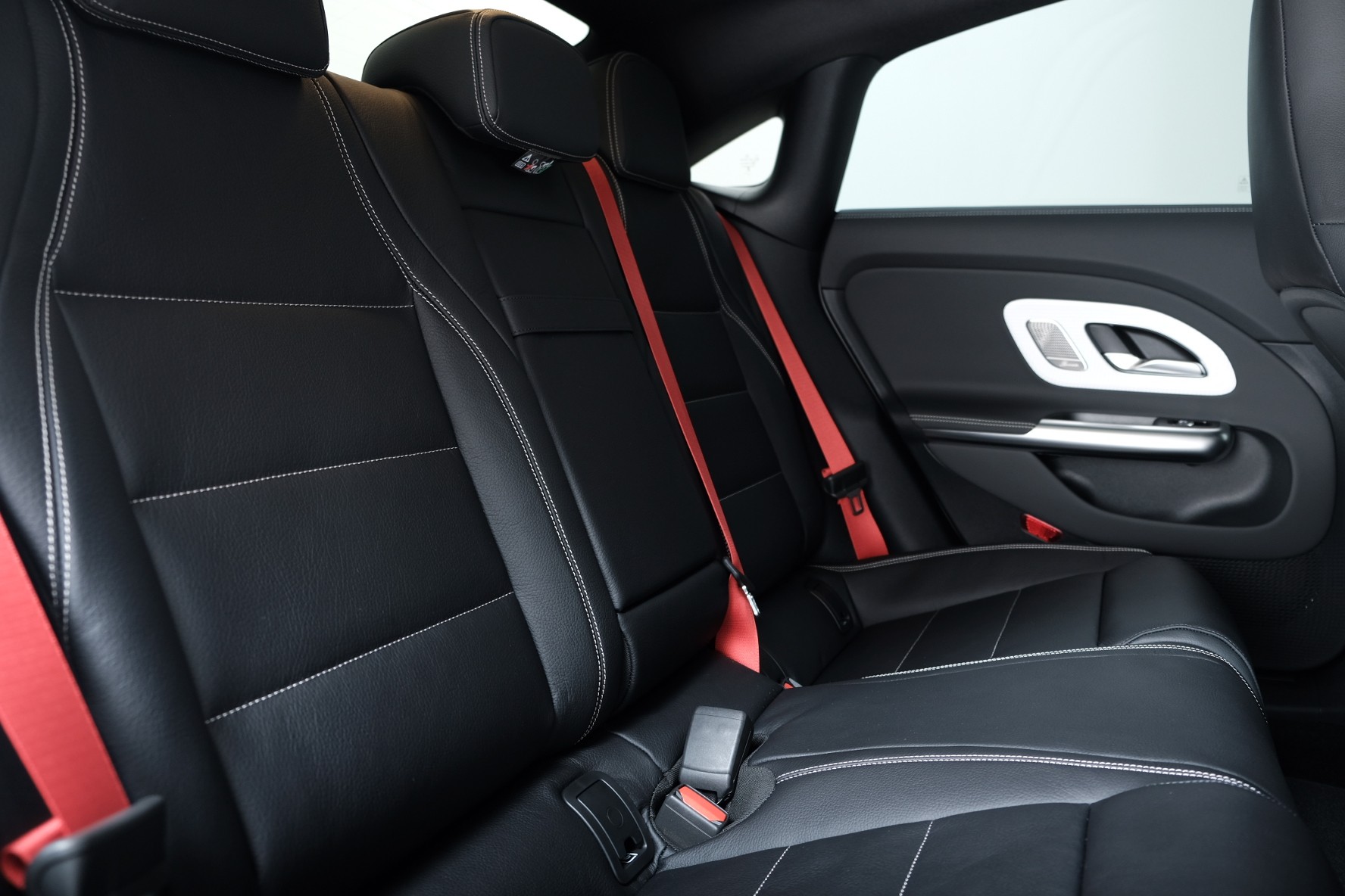 MERCEDES-BENZ CLA 350 AMG Line 4matic C174 Demo-image-11
