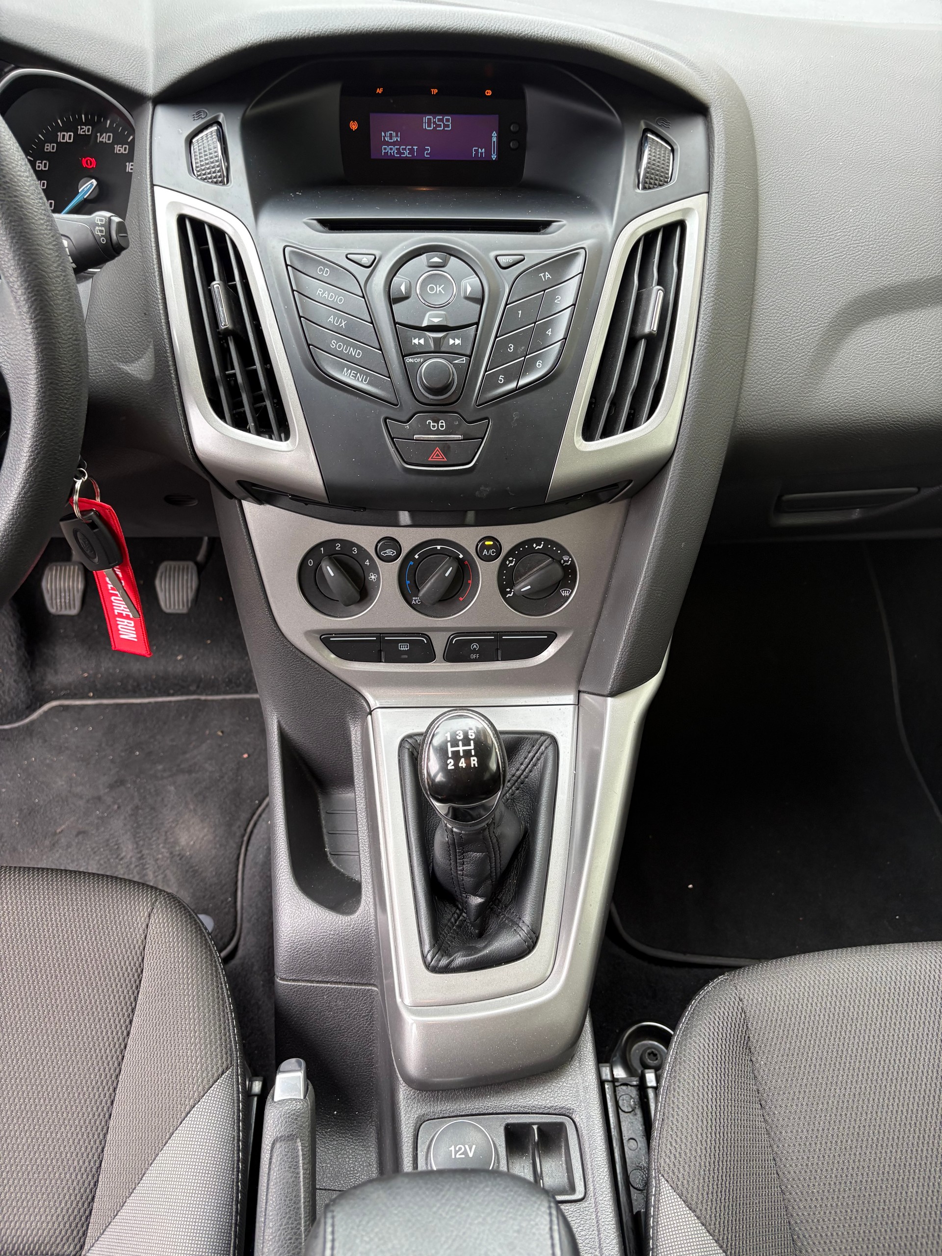 FORD Focus 1.0 SCTi Trend-image-8