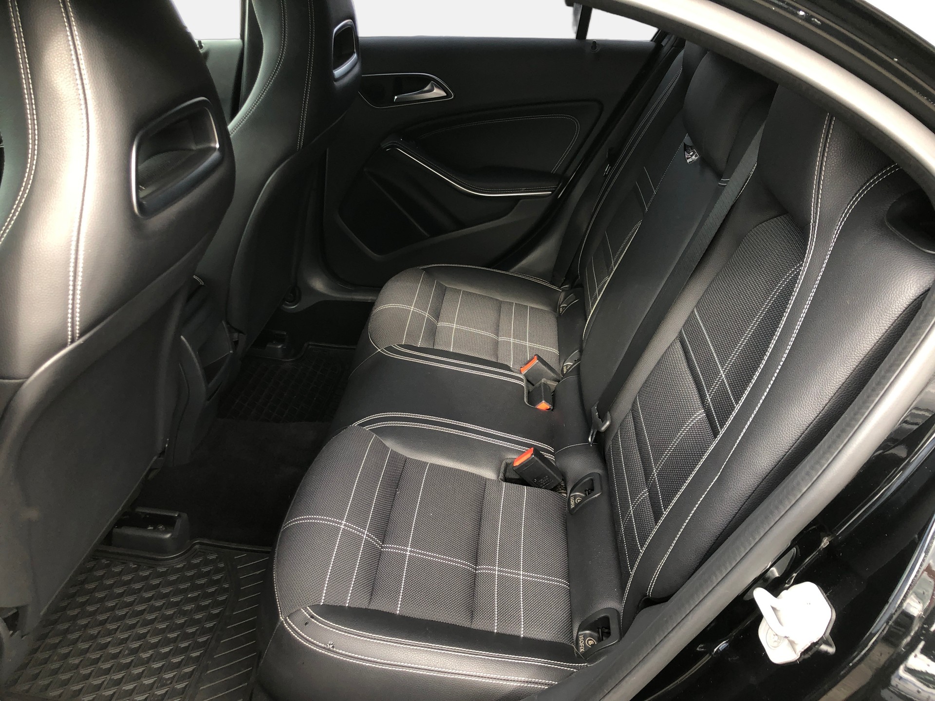MERCEDES-BENZ A 180 CDI Urban-image-7