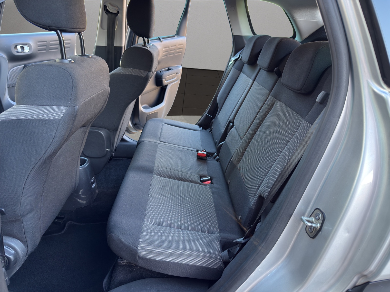 CITROEN C3 Aircross 1.2i PureTech Feel EAT-image-12