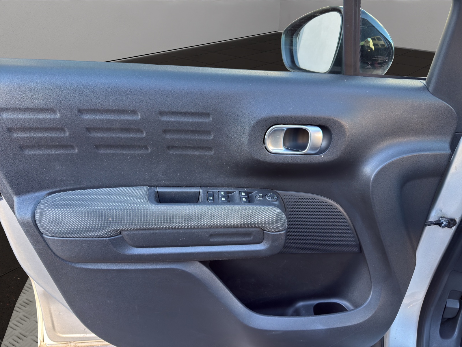 CITROEN C3 Aircross 1.2i PureTech Feel EAT-image-11