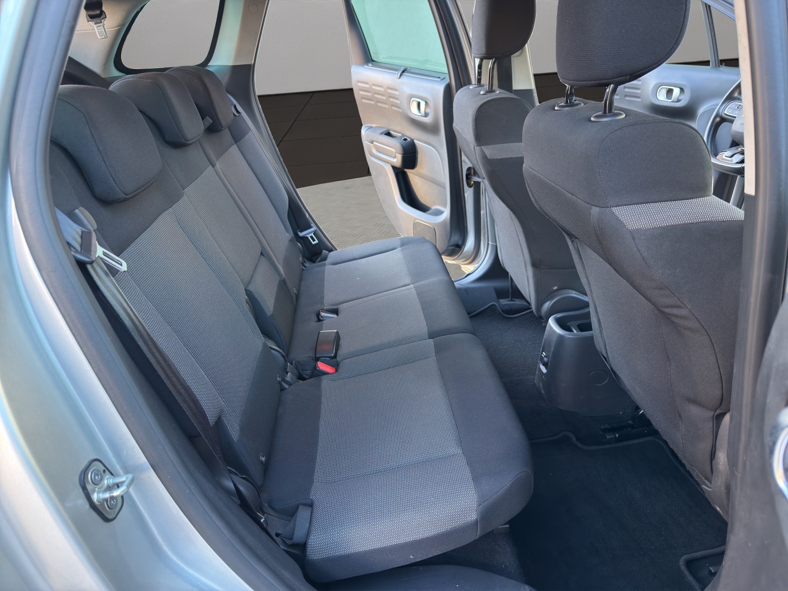 CITROEN C3 Aircross 1.2i PureTech Feel EAT-image-17