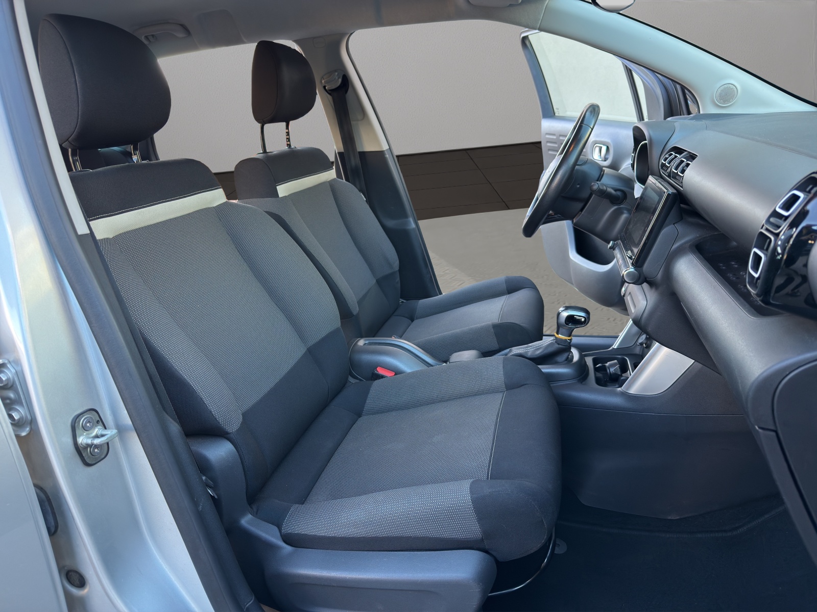 CITROEN C3 Aircross 1.2i PureTech Feel EAT-image-16