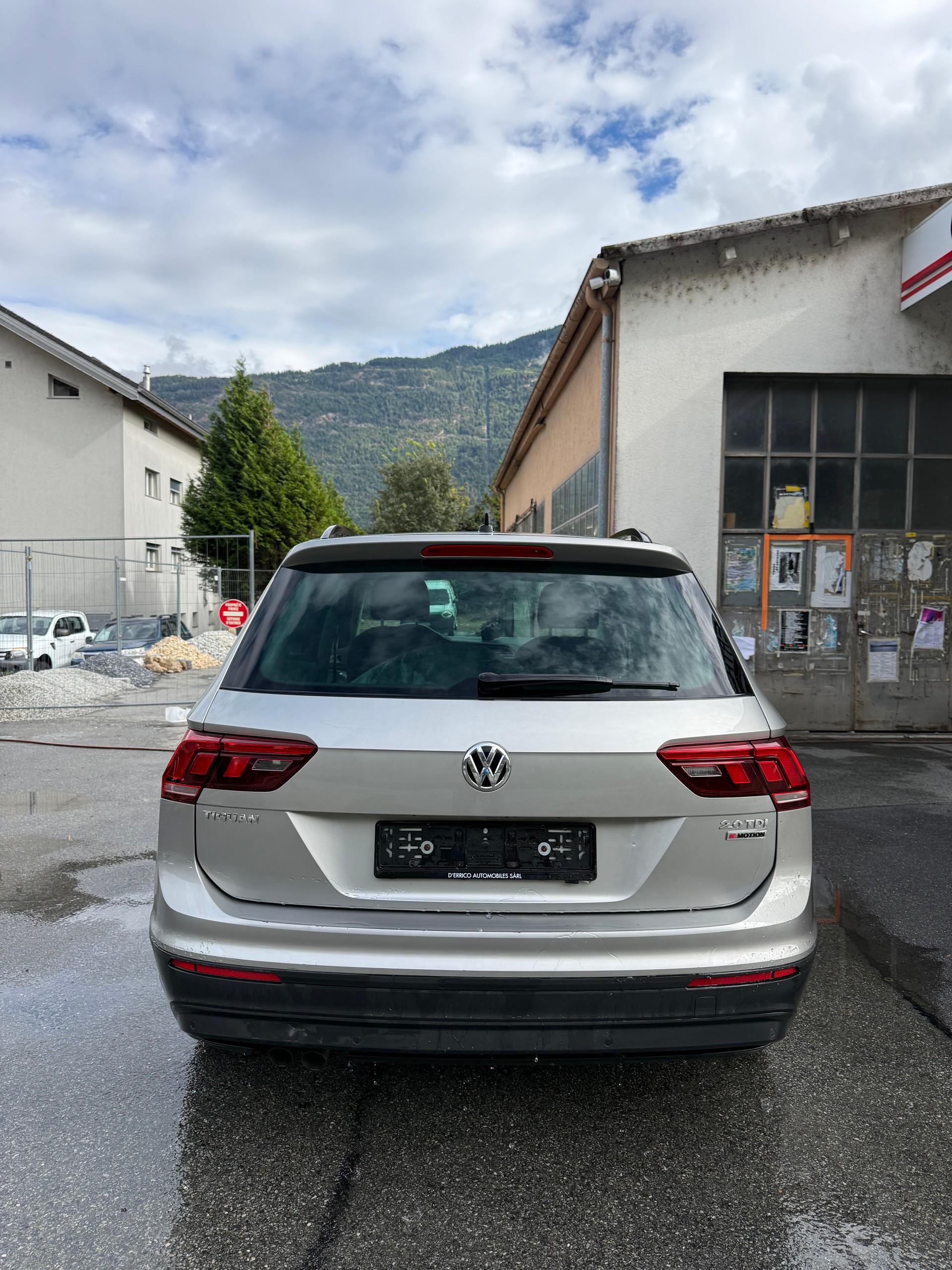 VW Tiguan 2.0 TDI SCR Comfortline 4Motion DSG-image-7