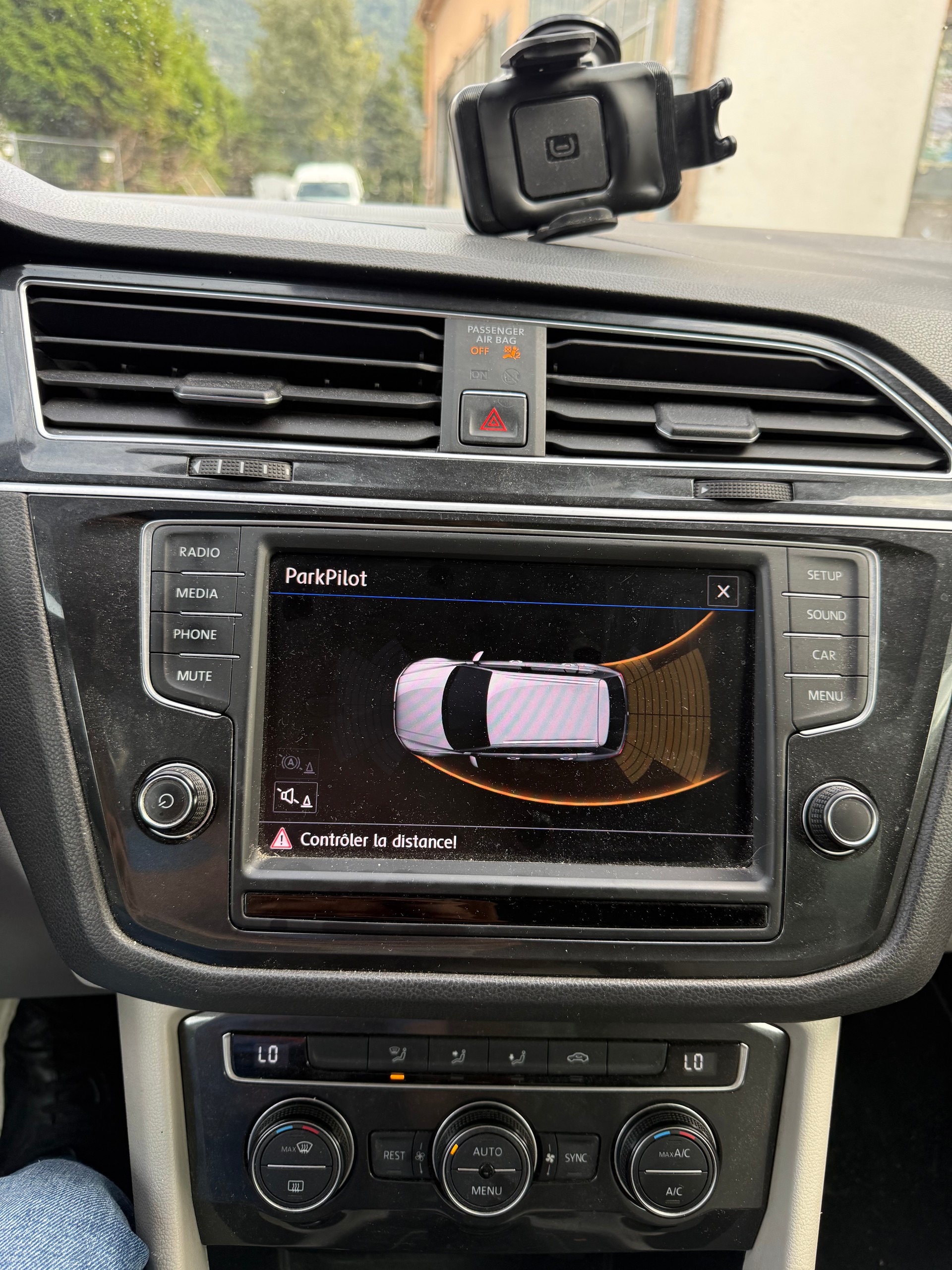 VW Tiguan 2.0 TDI SCR Comfortline 4Motion DSG-image-13