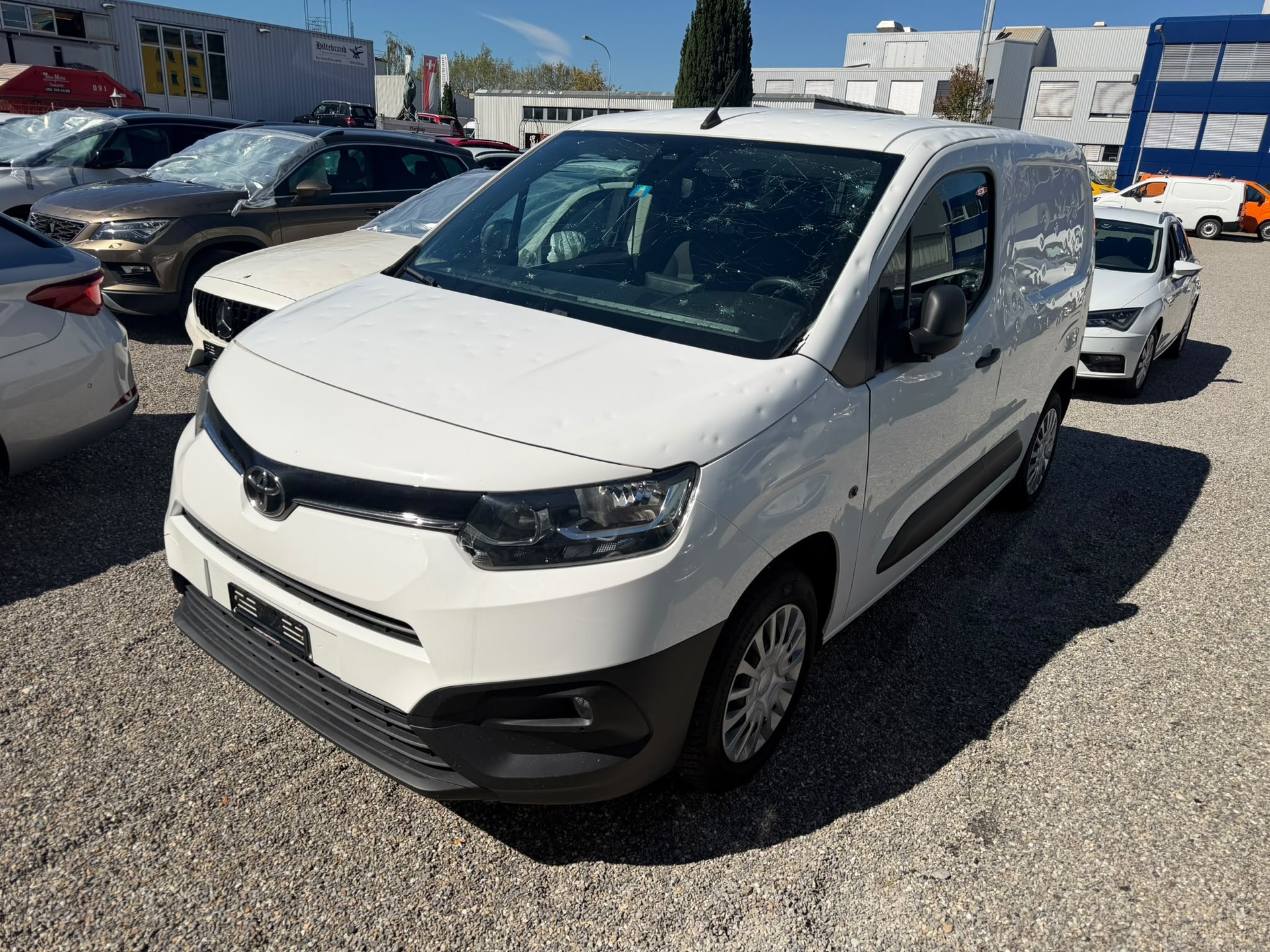 TOYOTA Proace City Van 1.5D Comfort Medium Automatik-image-3