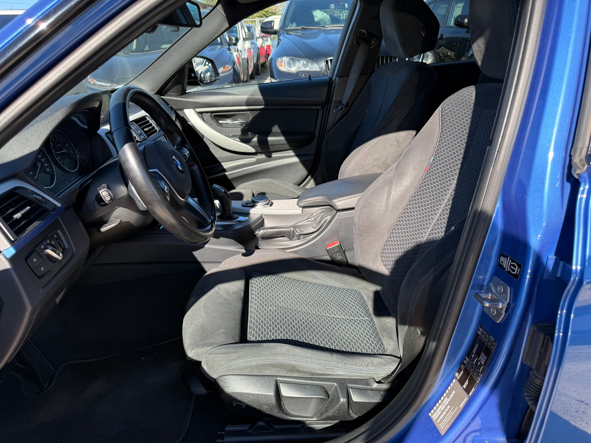 BMW 328i Touring Sport Line Steptronic-image-9