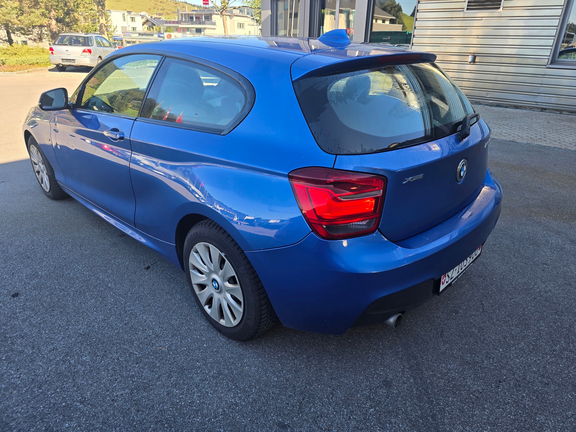 BMW 118d xDrive Sport Line-image-6