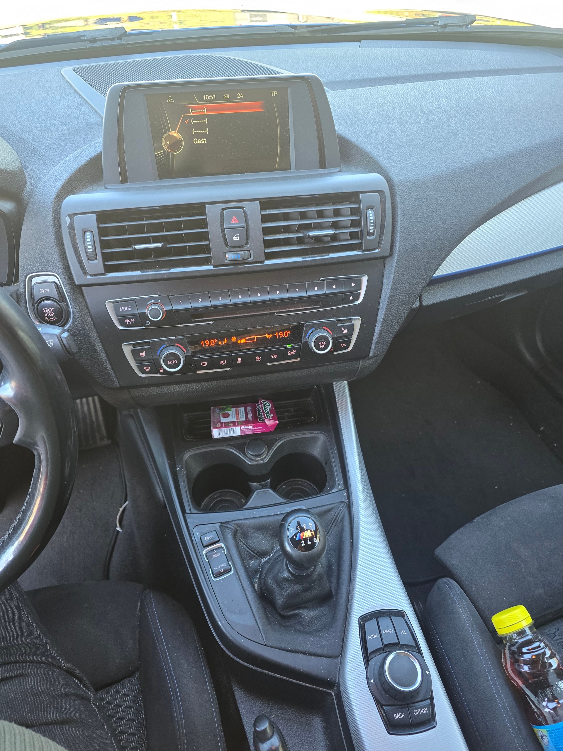 BMW 118d xDrive Sport Line-image-11