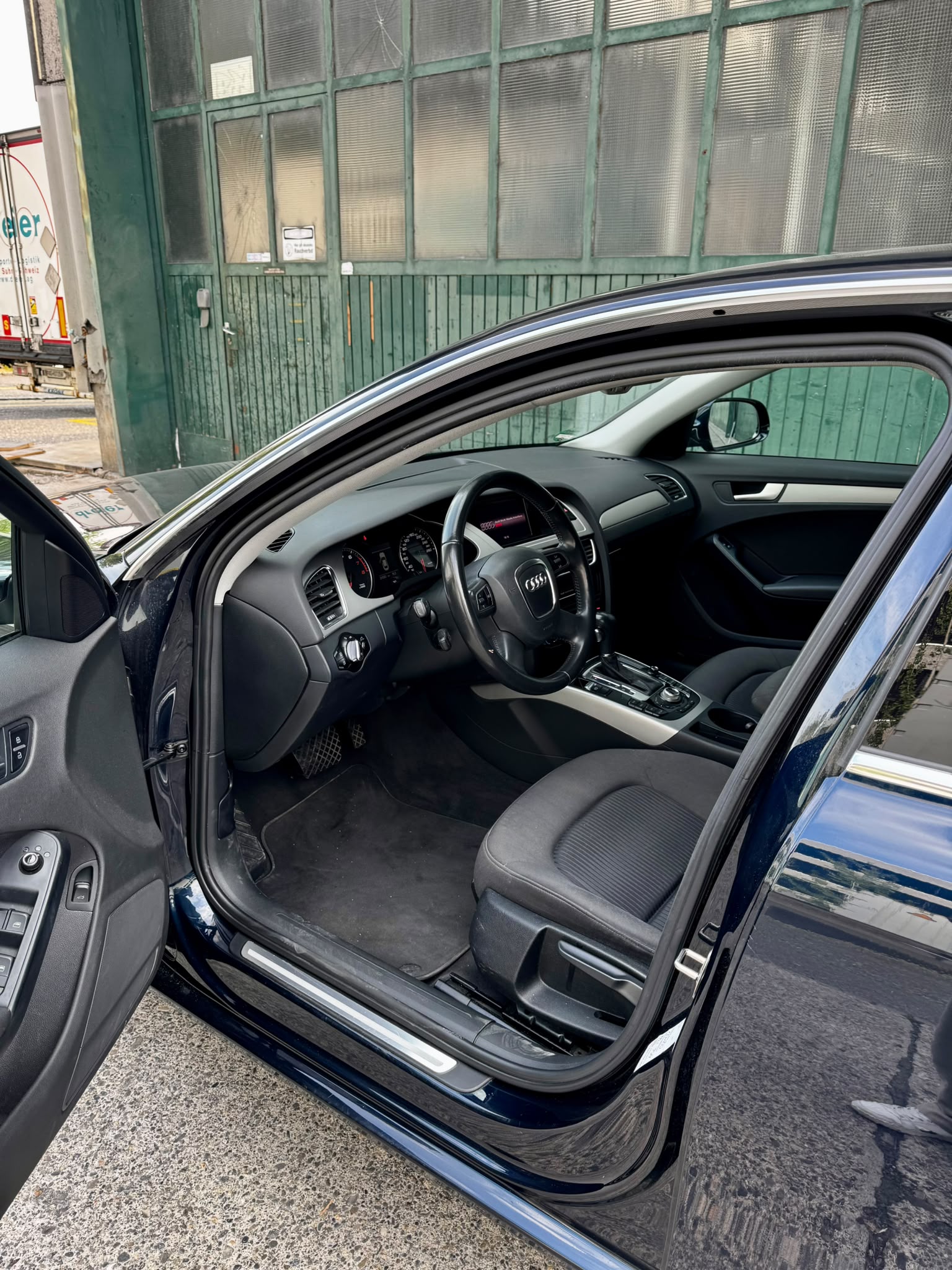 AUDI 2.0 TFSI 180 M-Tronic-image-6