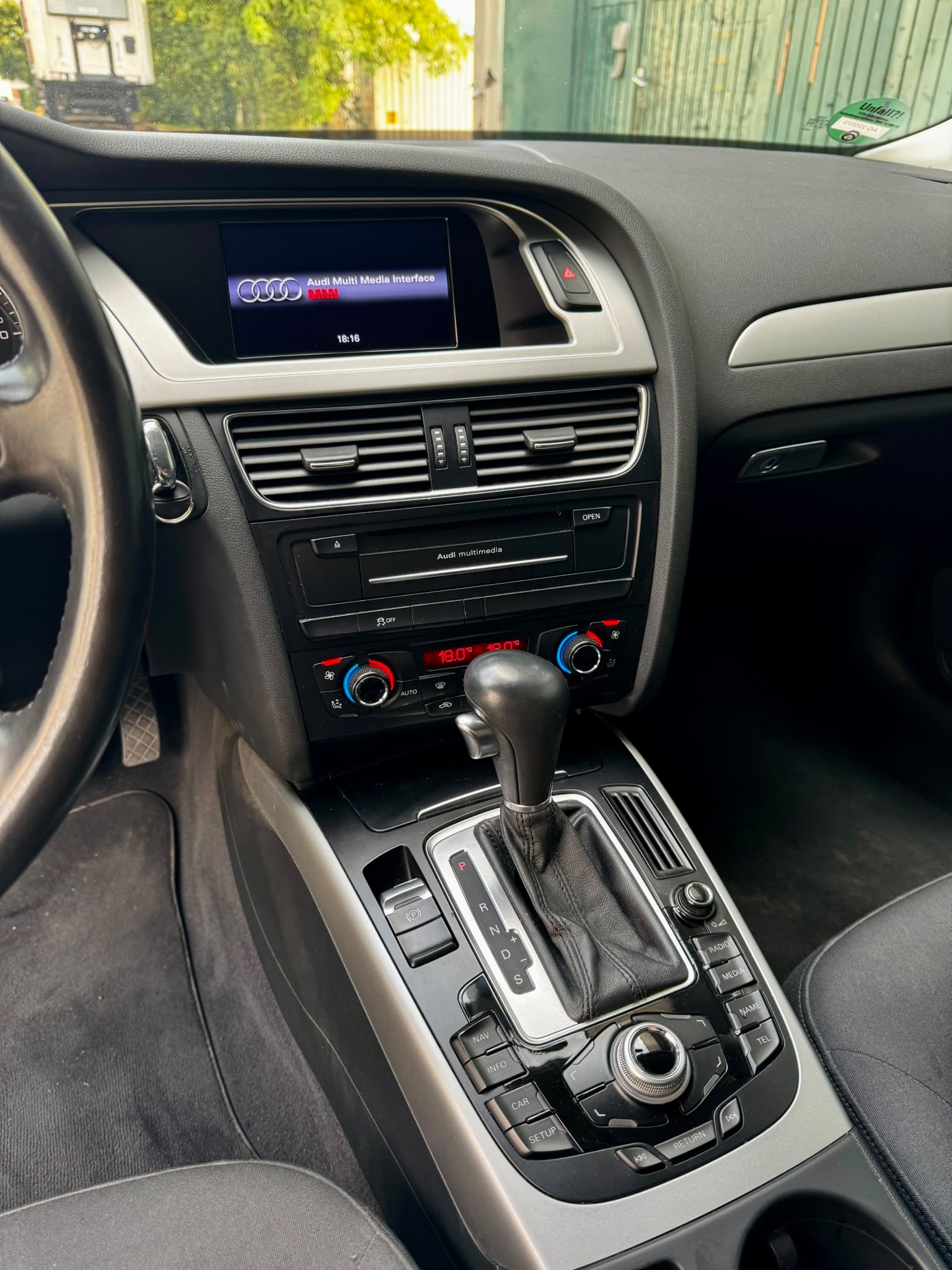 AUDI 2.0 TFSI 180 M-Tronic-image-9