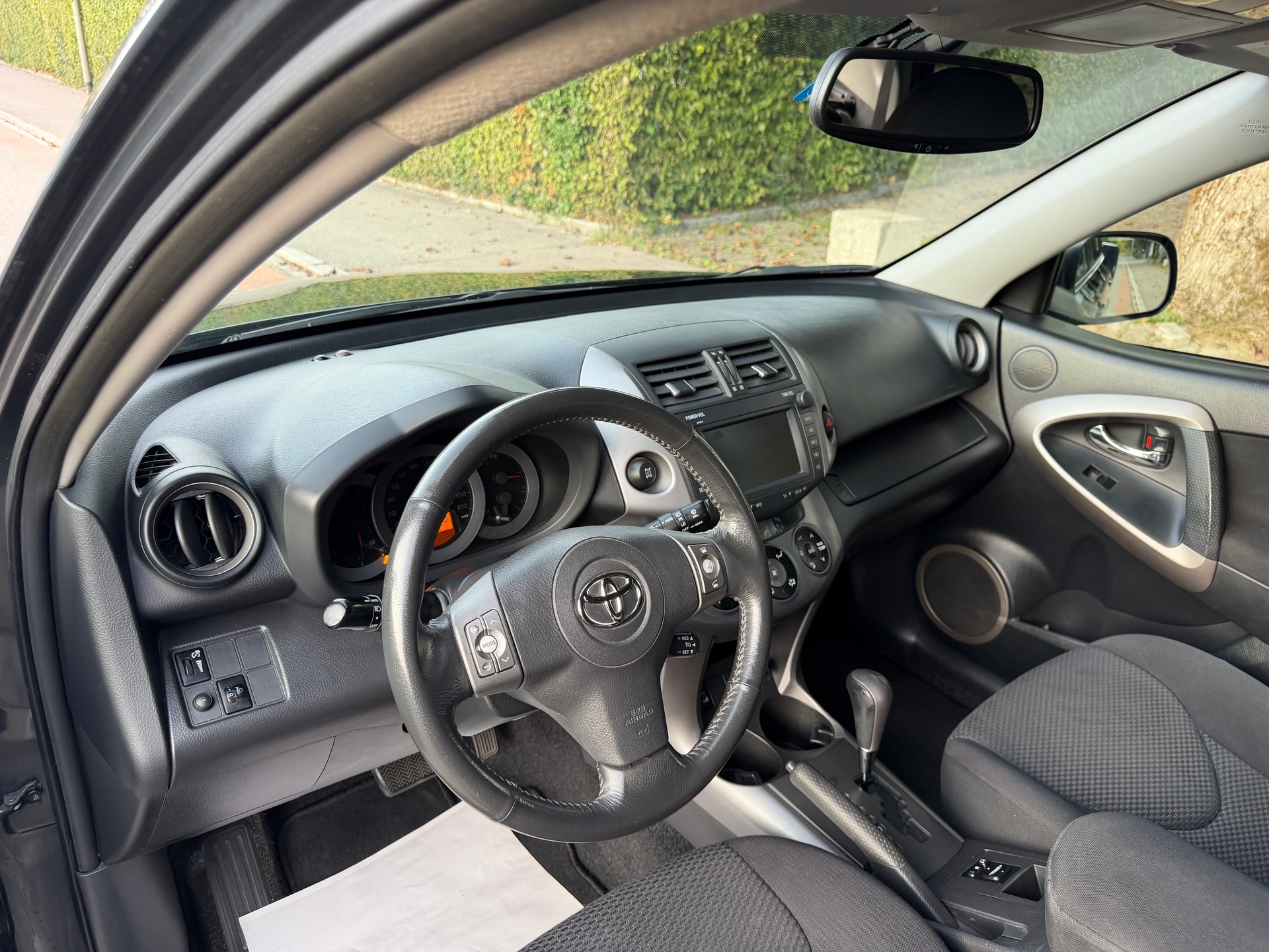 TOYOTA RAV-4 2.0 16V Linea Terra-image-8