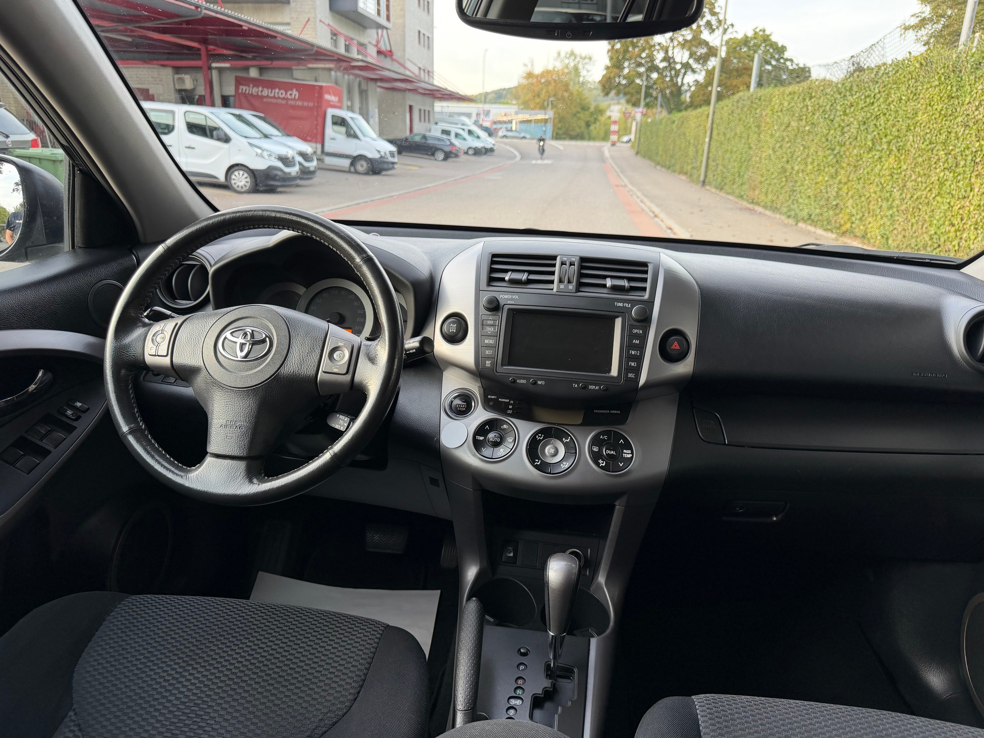 TOYOTA RAV-4 2.0 16V Linea Terra-image-12
