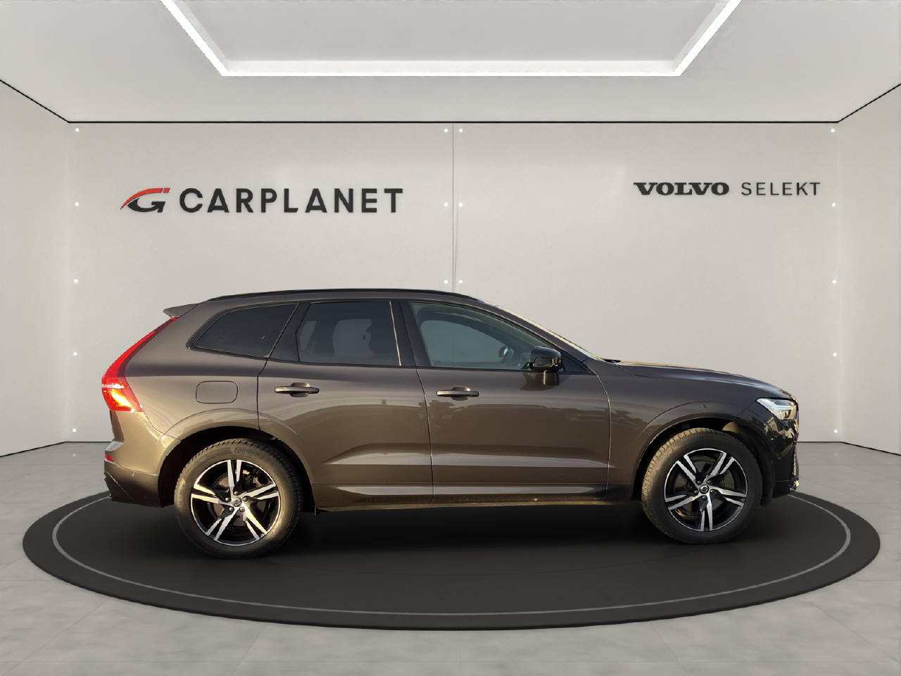 VOLVO XC60 2.0 T6 TE R-Design eAWD .-image-1