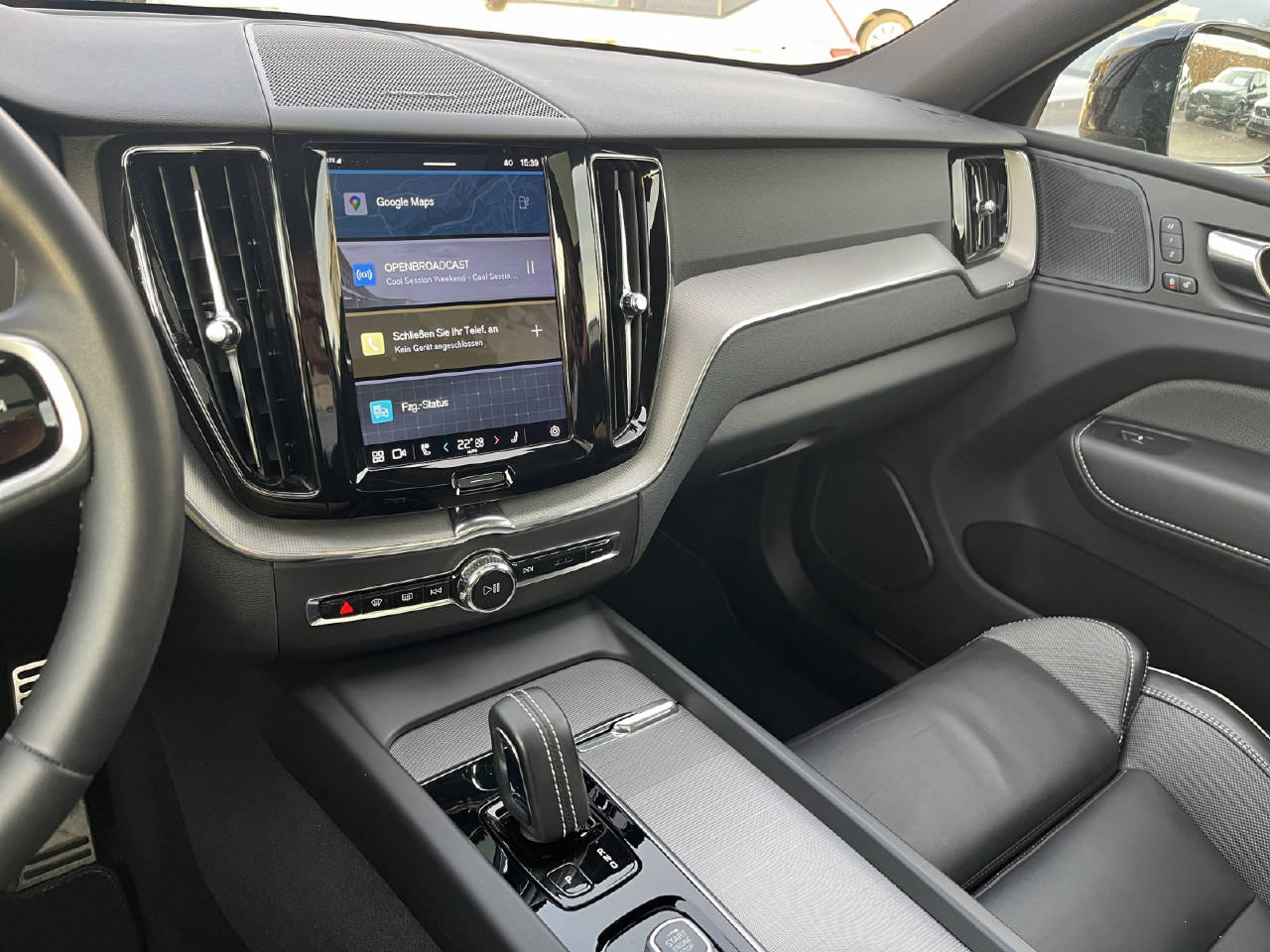 VOLVO XC60 2.0 T6 TE R-Design eAWD .-image-14