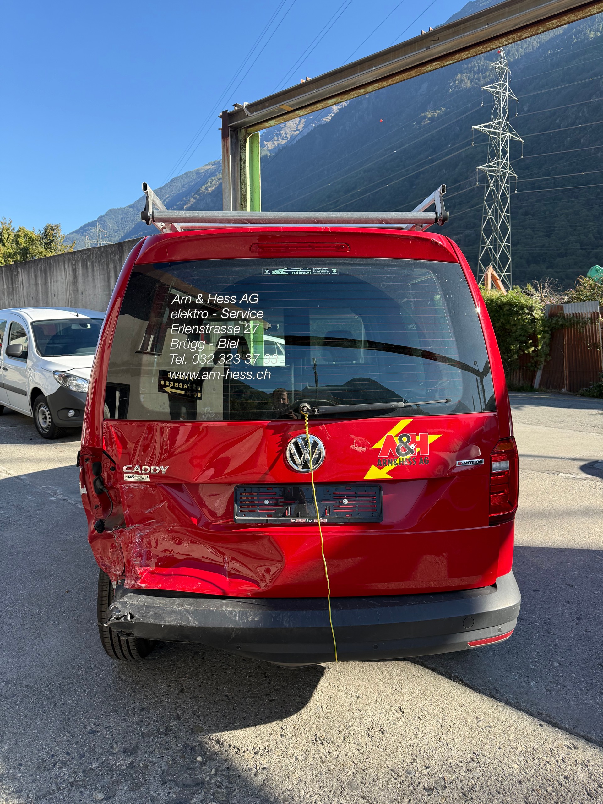 VW Caddy 2.0TDI 4Motion BlueMotion Technology-image-6