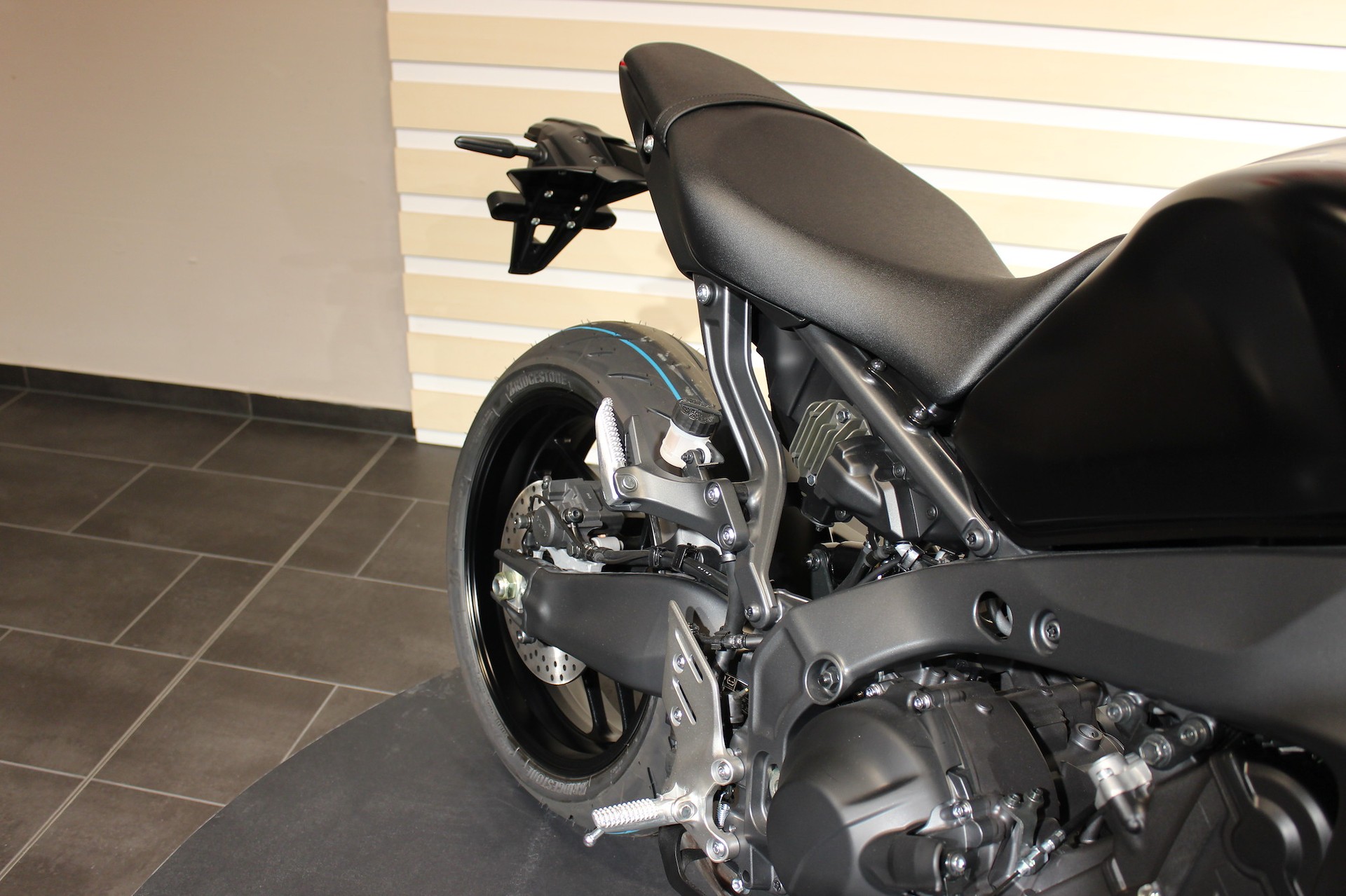 YAMAHA MT-09-image-13