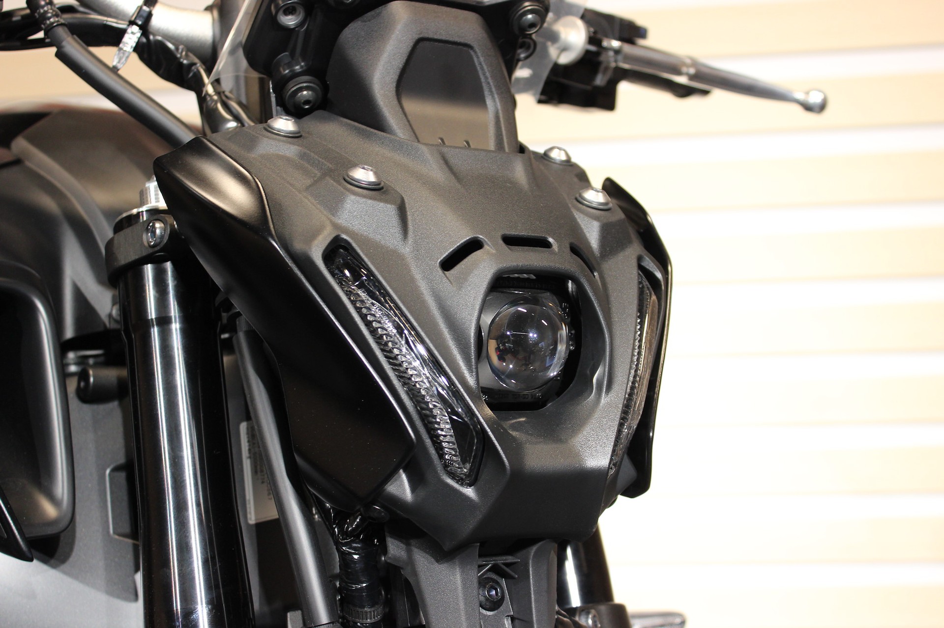 YAMAHA MT-09-image-9