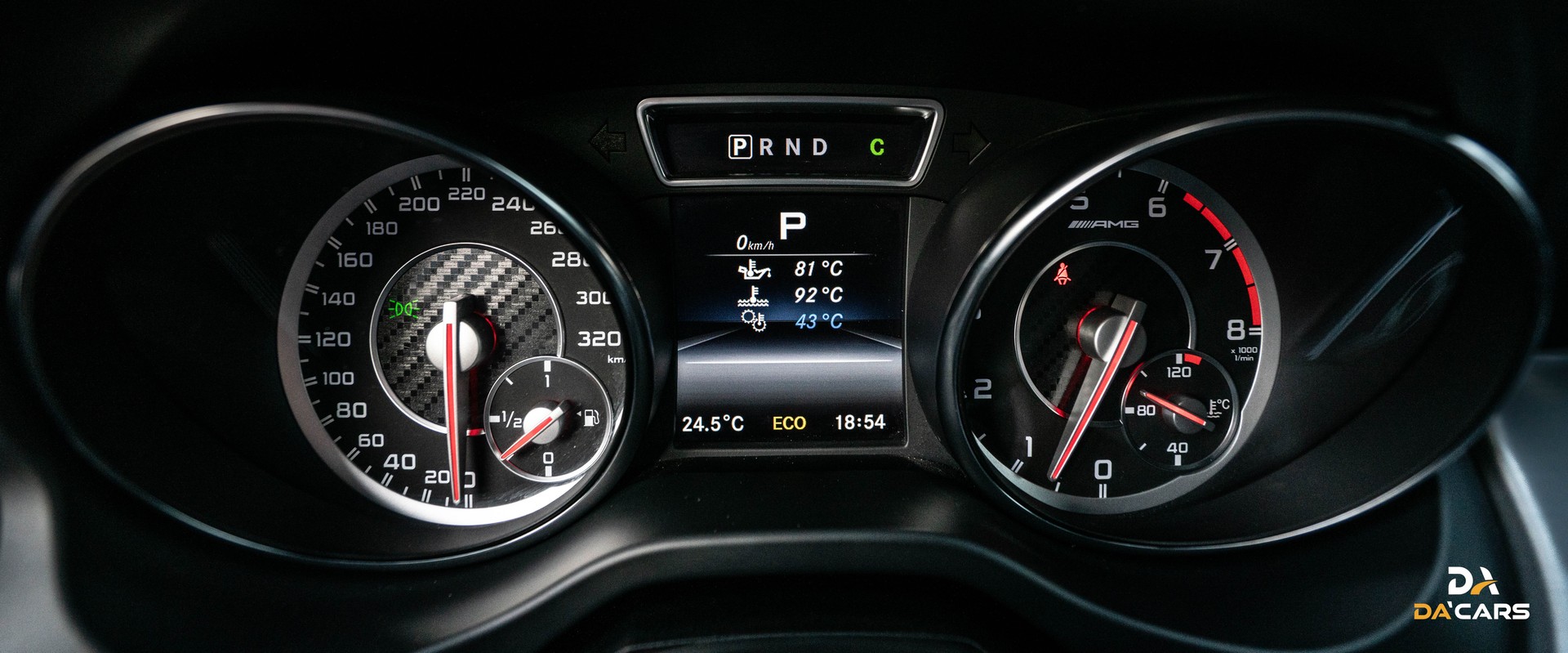 MERCEDES-BENZ GLA 45 AMG 4Matic 7G-DCT-image-12