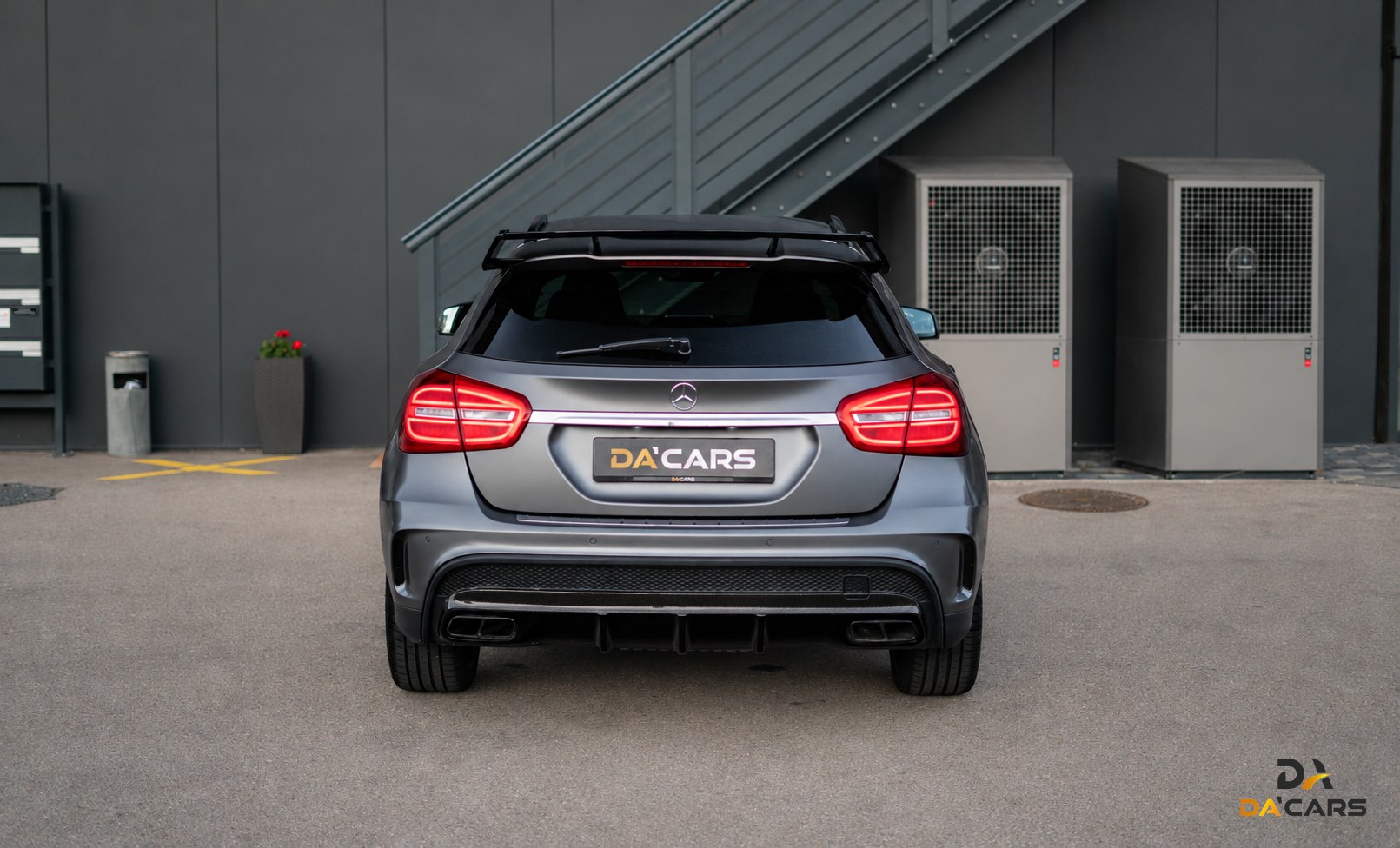 MERCEDES-BENZ GLA 45 AMG 4Matic 7G-DCT-image-4