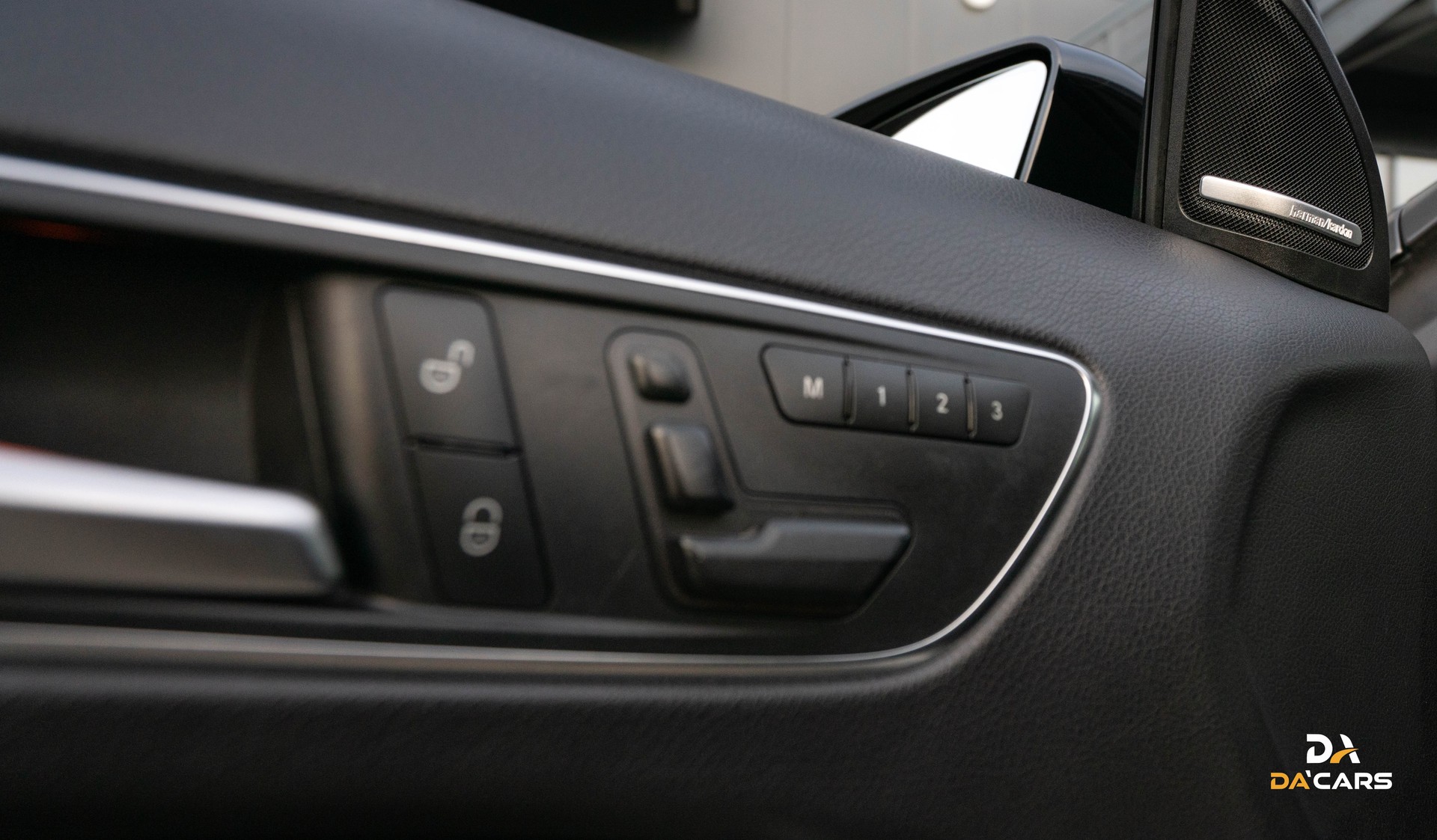 MERCEDES-BENZ GLA 45 AMG 4Matic 7G-DCT-image-16