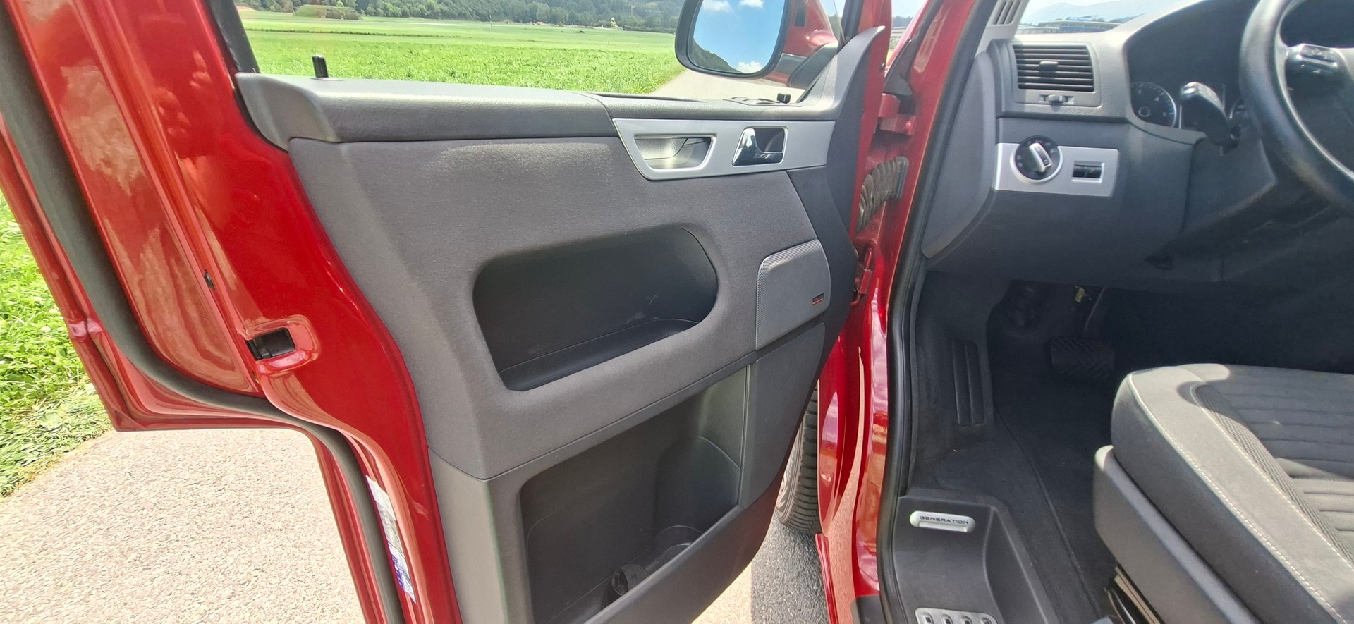 VW T5 Multivan 2.0 TDI Comfortline 4 Motion DSG-image-13