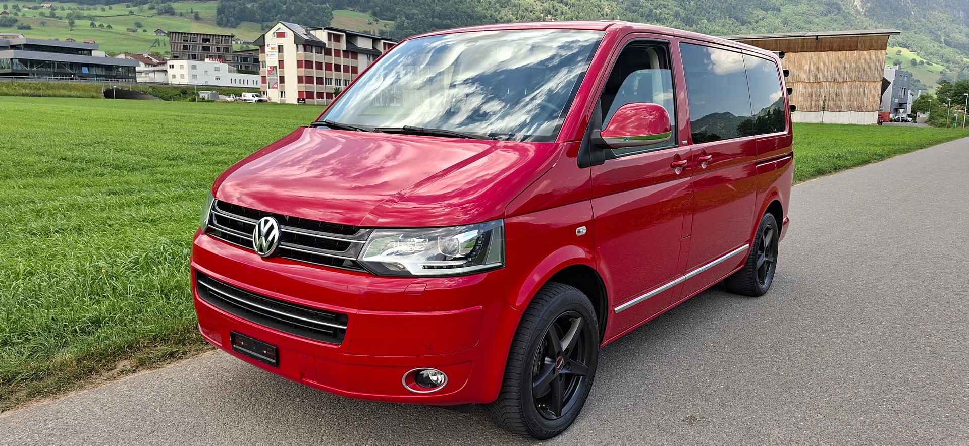 VW T5 Multivan 2.0 TDI Comfortline 4 Motion DSG-image-2