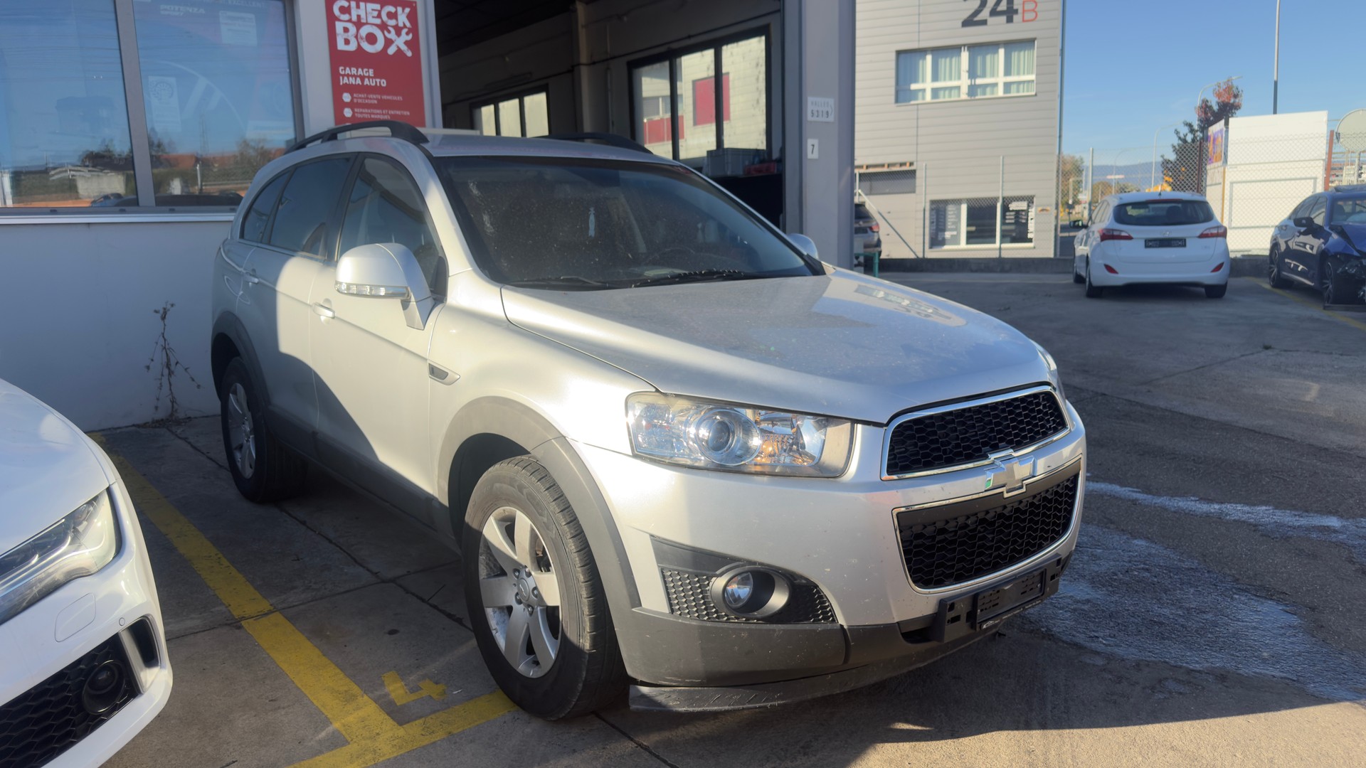 CHEVROLET Captiva 2.2 VCDi LTZ 4WD Automatic-image-1