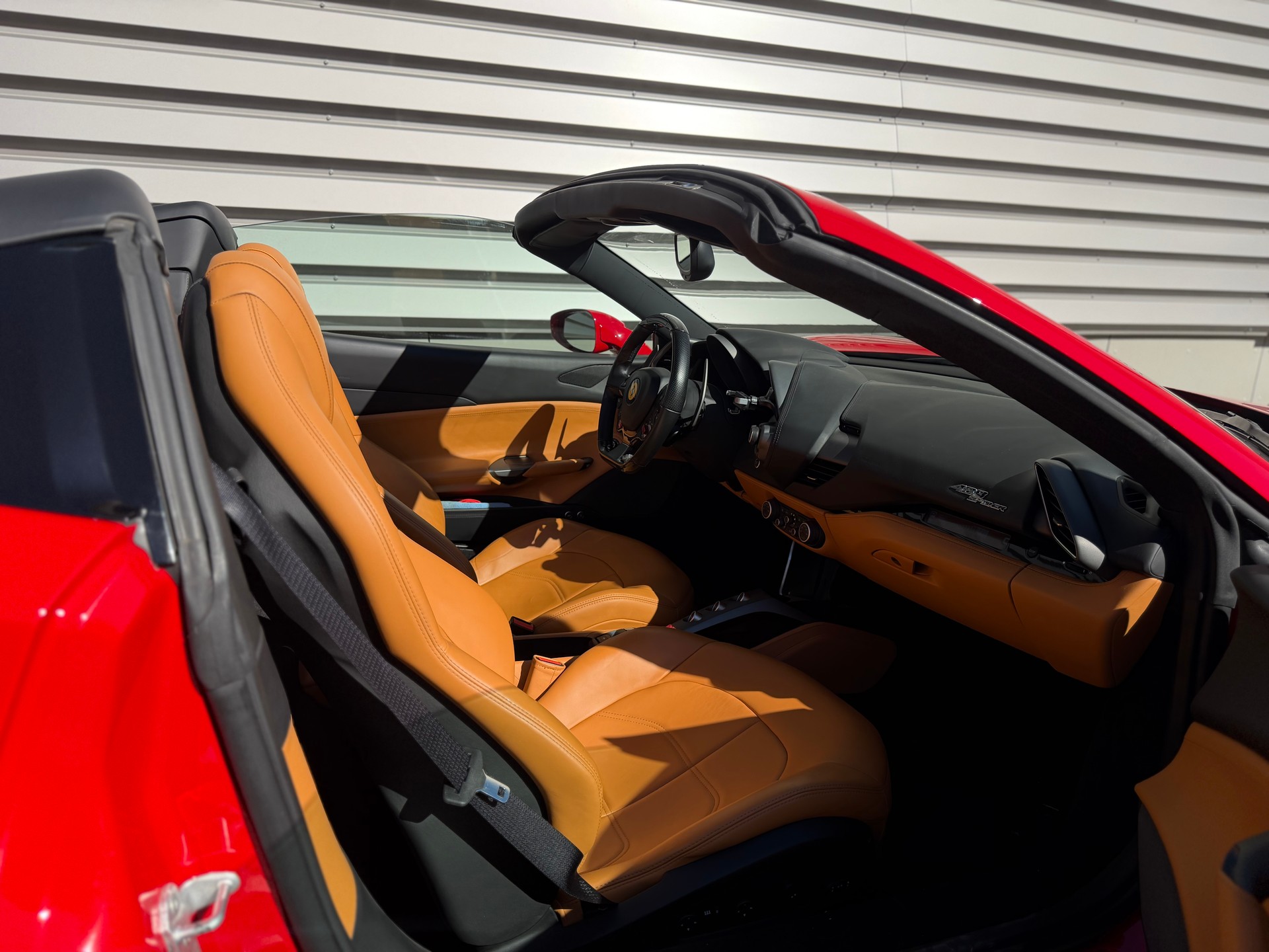 FERRARI 488 Spider 3.9 V8-image-10